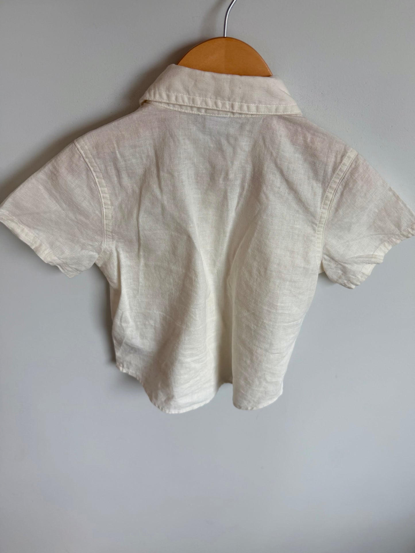 White Button Up T-shirt / 2T