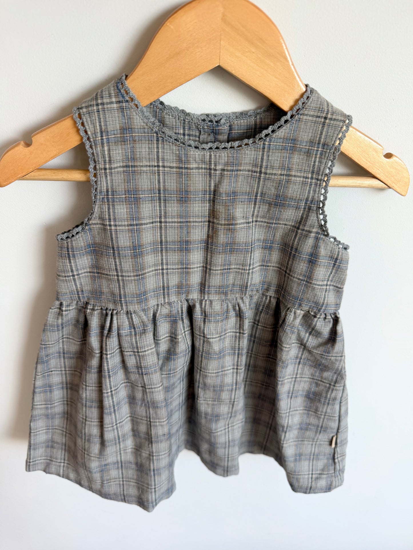 Wheat Grey Plaid Dress (PLAY)/ 12m