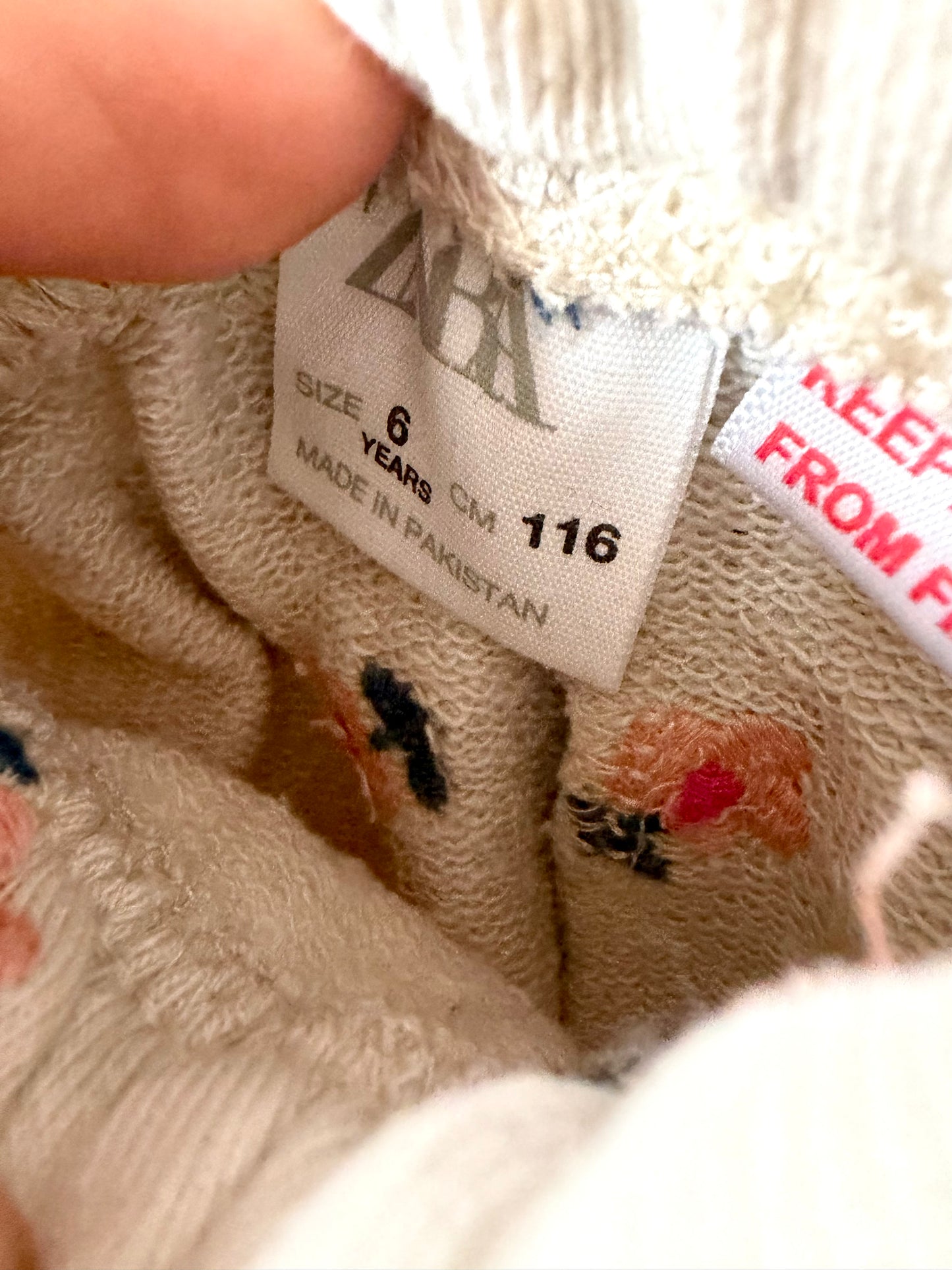 Zara Cream Daisy Embroidered Joggers / 6 years