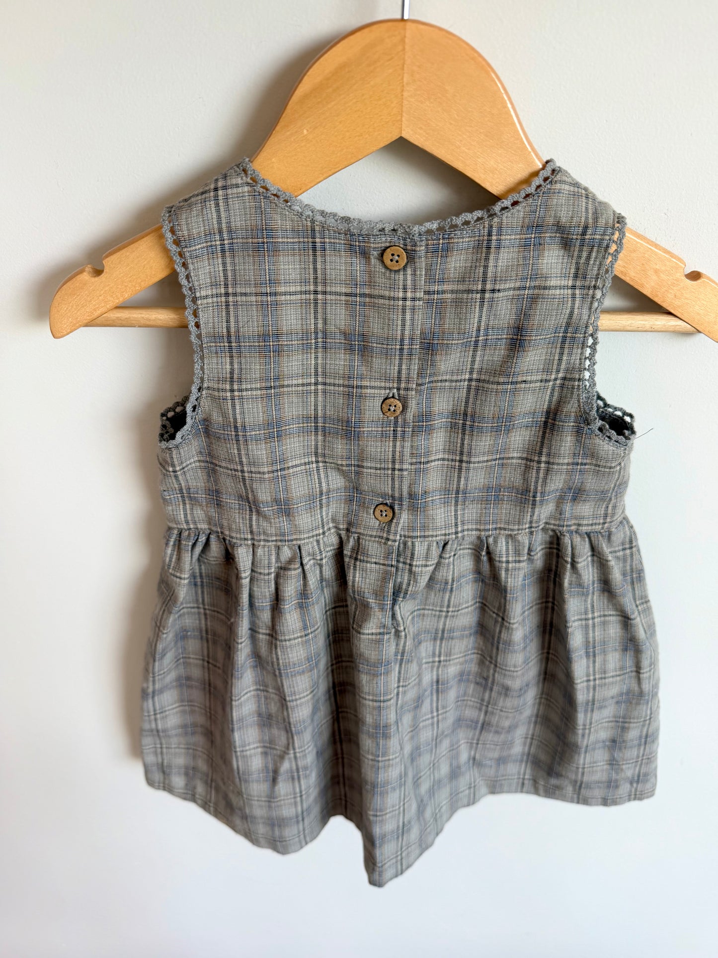 Wheat Grey Plaid Dress (PLAY)/ 12m