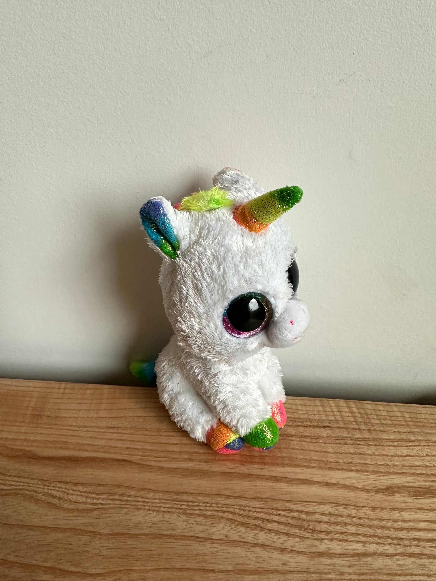 Ty Pixy White Unicorn Beanie