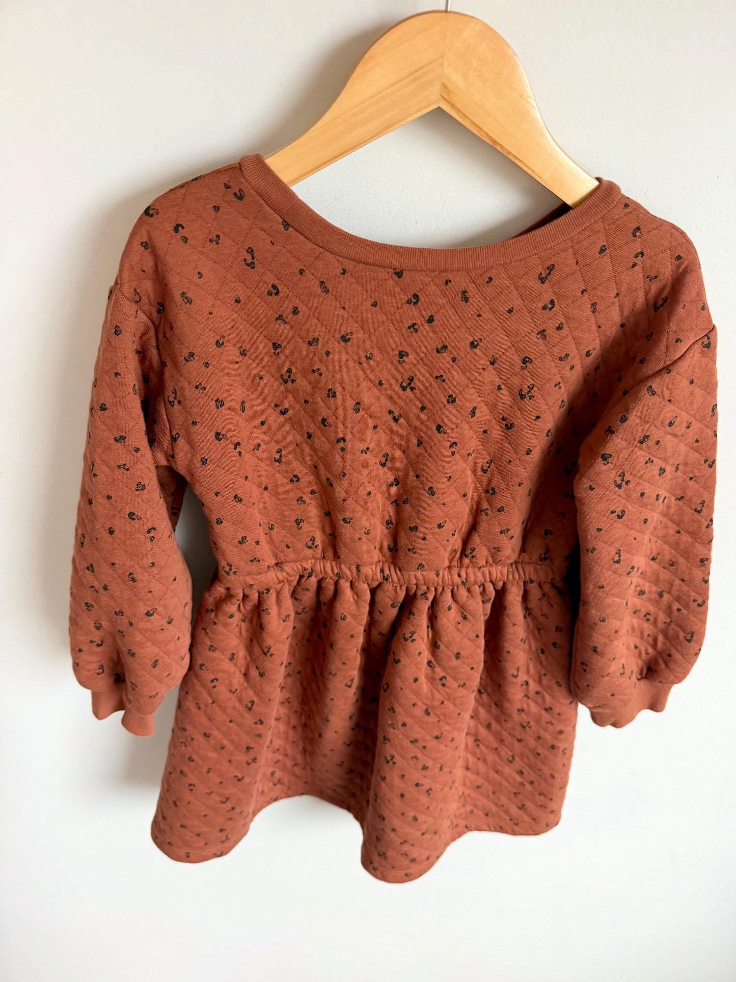 Fawn Quilted Long Sleeve Dress / 5 years