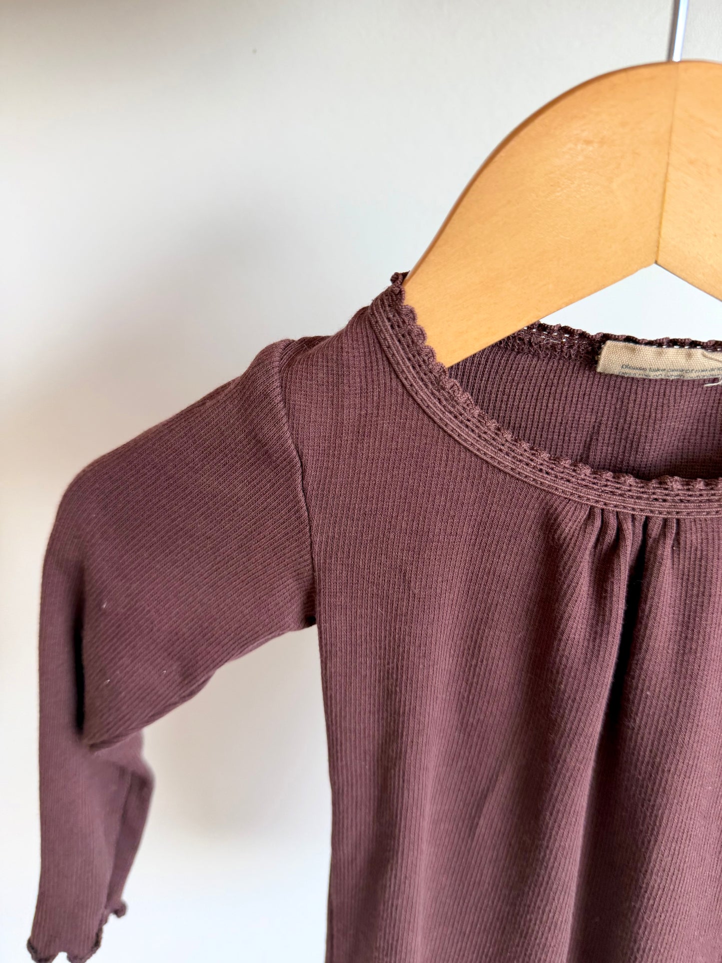 Wheat Plum Ribbed Bodysuit / 12m