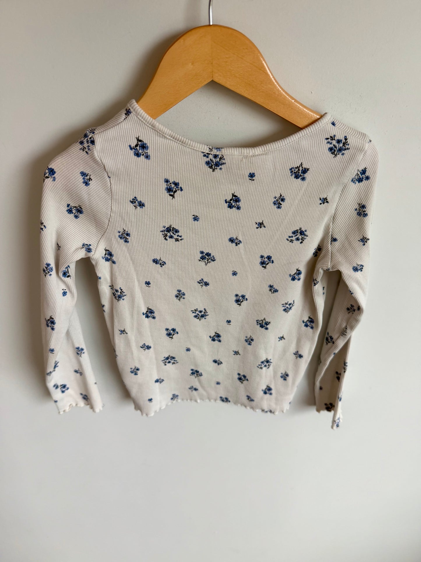 H&M Ribbed Blue Flower Cluster Long-sleeve / 4-6 years