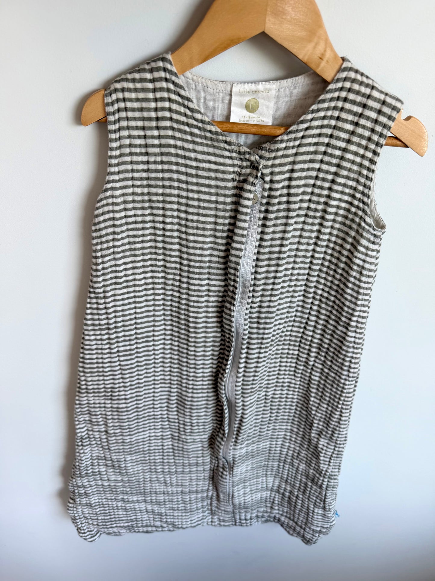 100% Cotton Grey + White Striped Sleep Sack / 12-18m