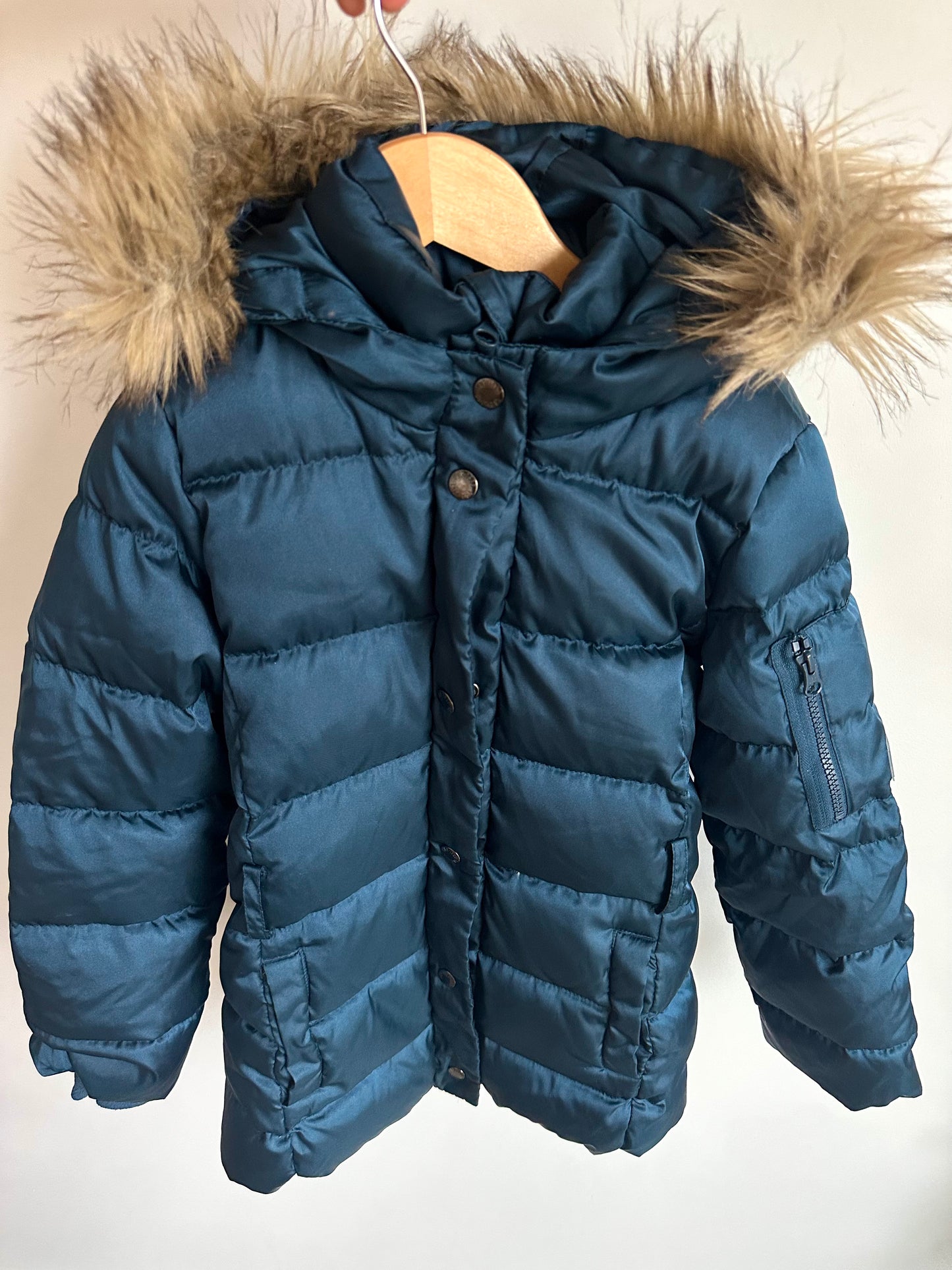 Navy Hooded Puffer Jacket / 8-9 years?