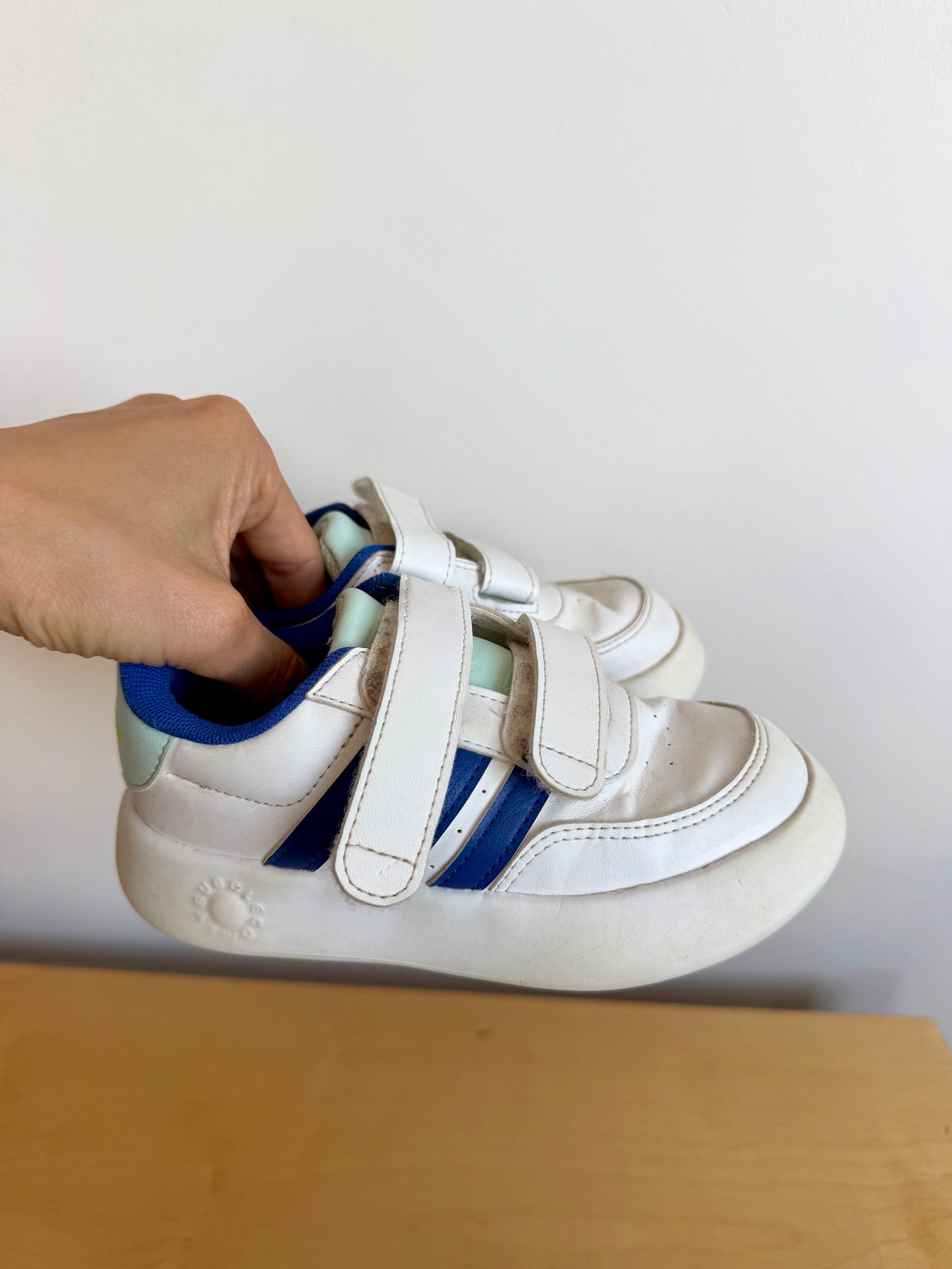 Adidas Bubble Sneakers / 10 Toddler