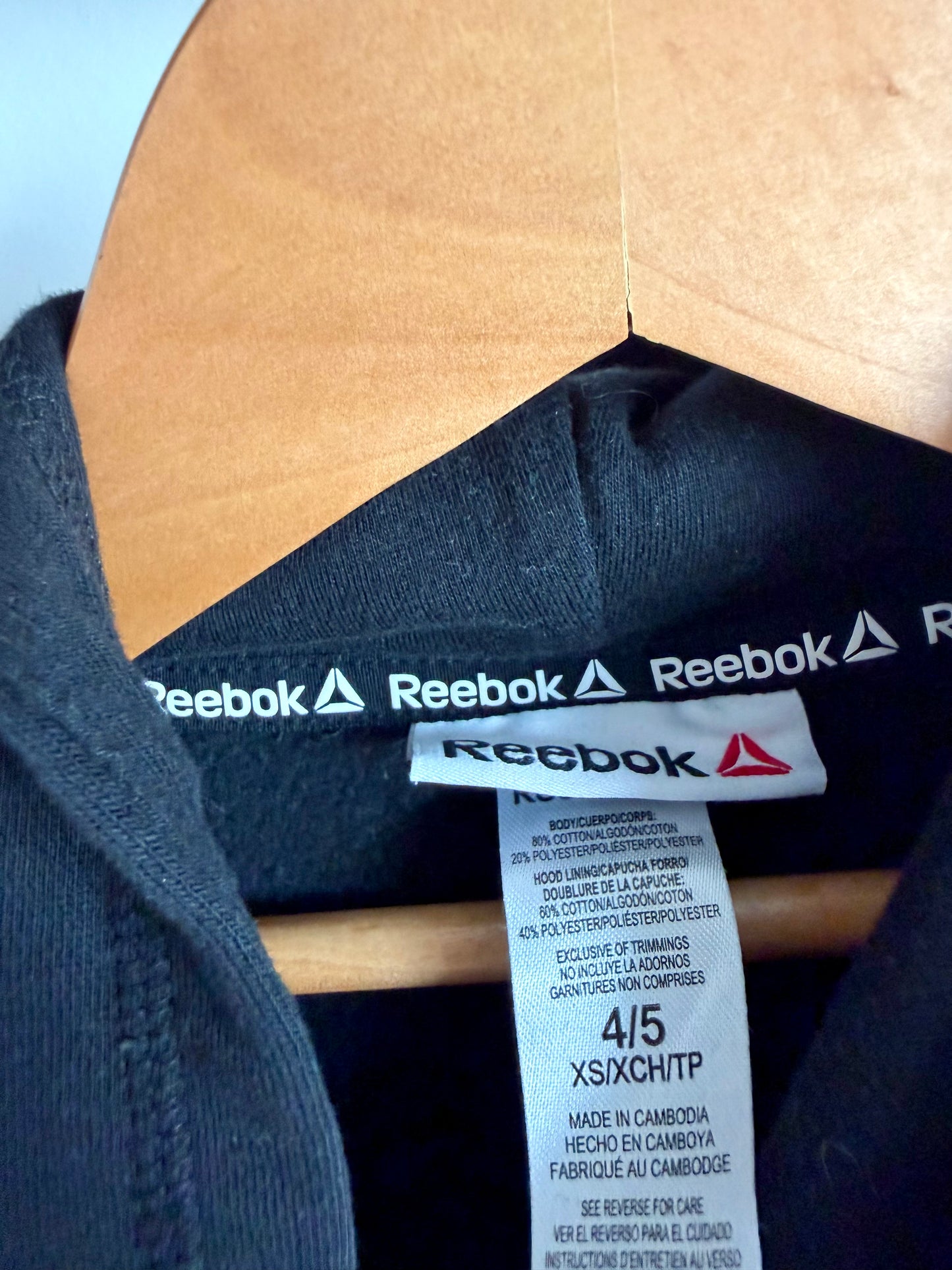 Reebok Black Hoodie / 4-5 years
