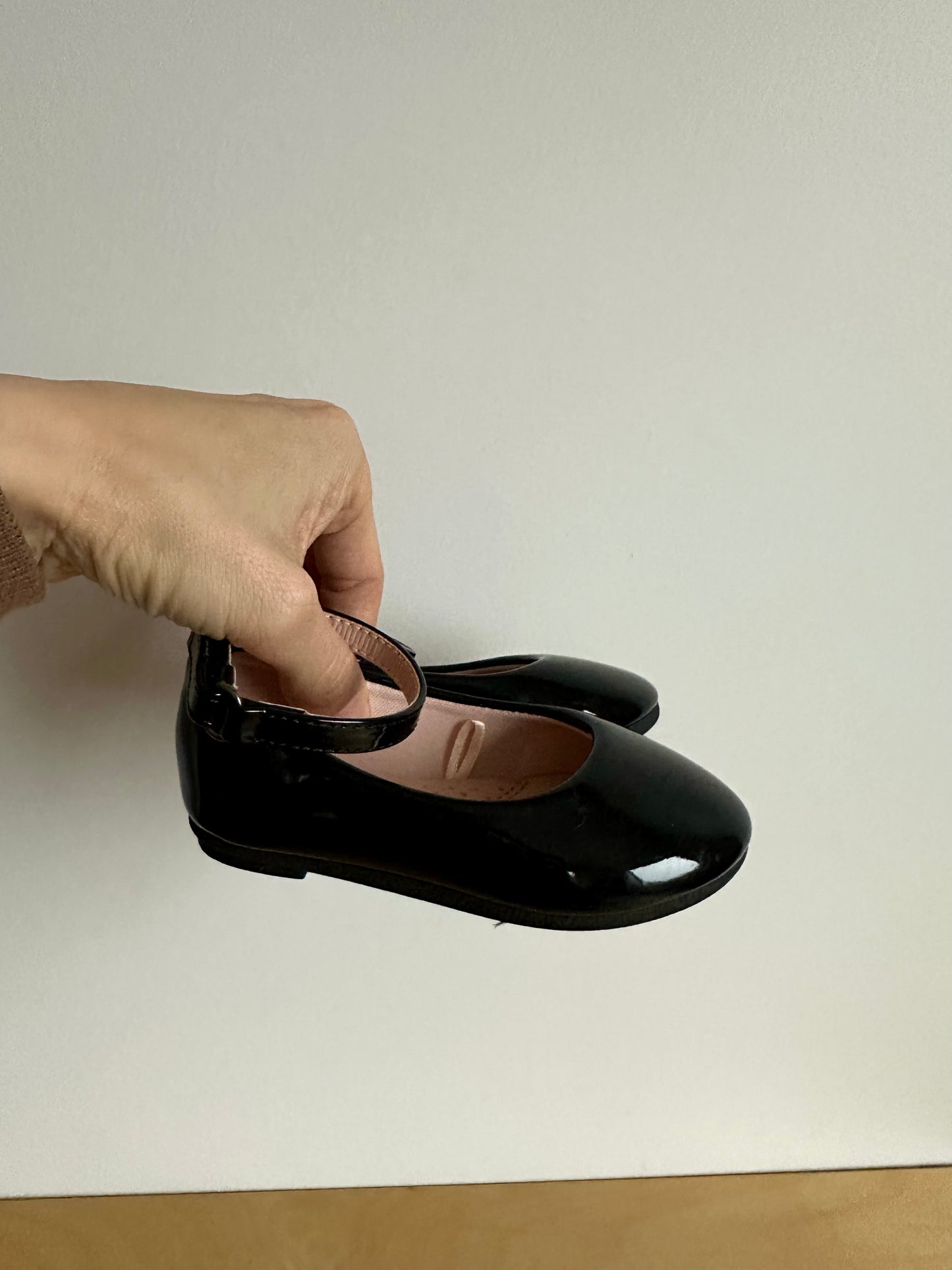 Shiny Black Ballet Flat with Ankle Strap / Size 9 Toddler