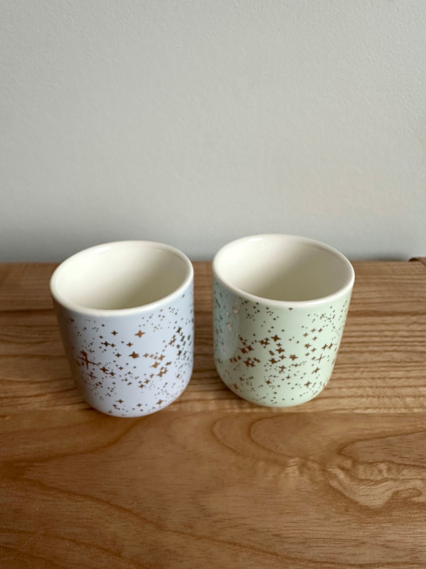 Sparkly Tea Cups (No Shipping)