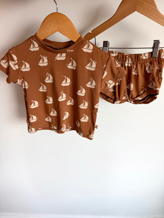 Teddy Little Sailboat T-Shirt + Shorties Set / 3T