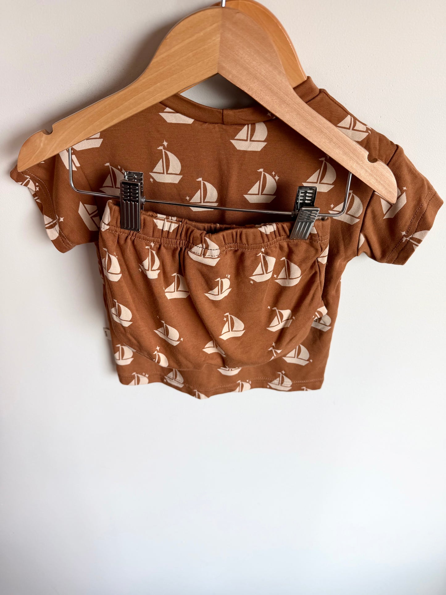 Teddy Little Sailboat T-Shirt + Shorties Set / 3T