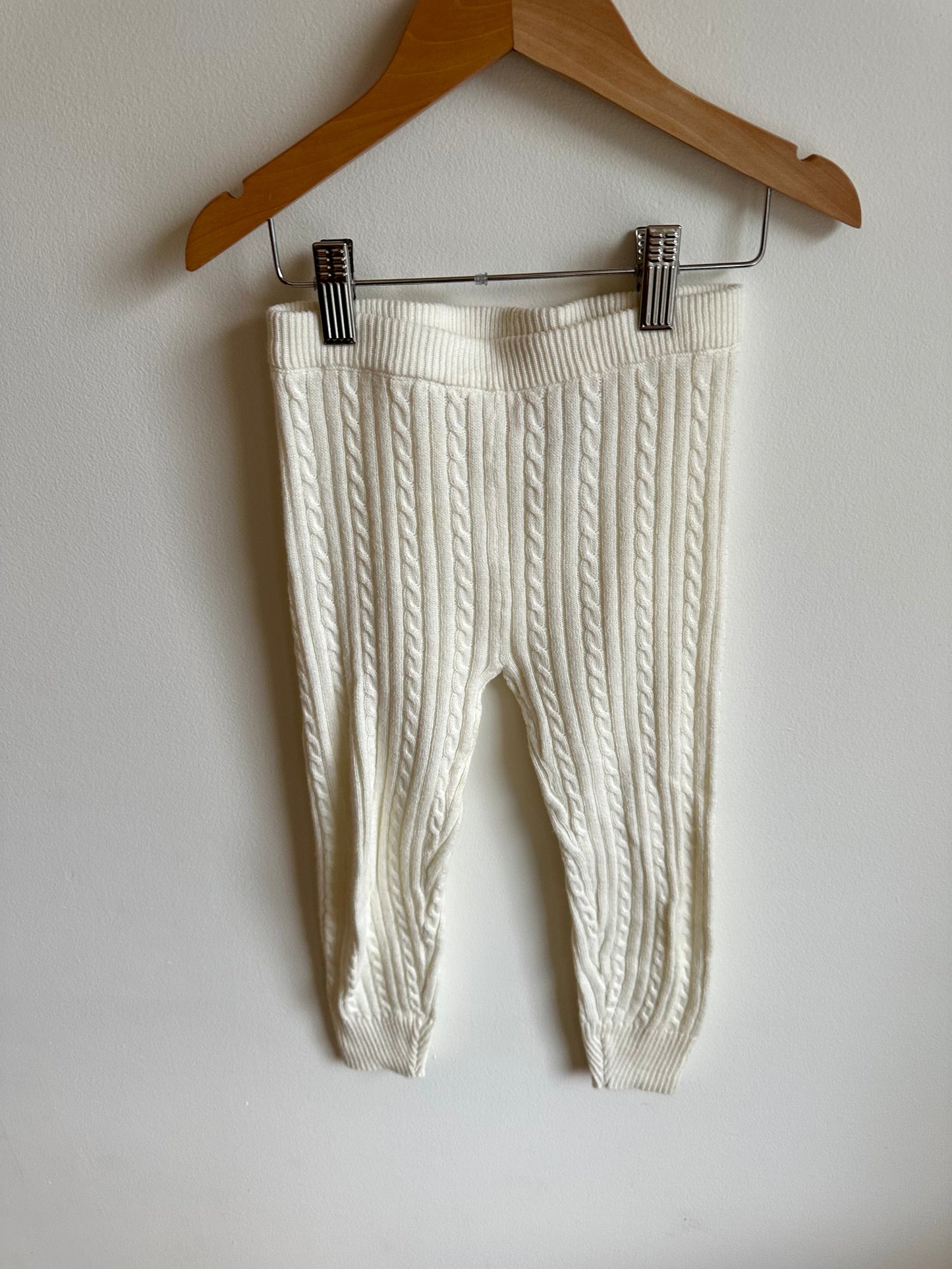 Cream Cable Knit Leggings / 4 years