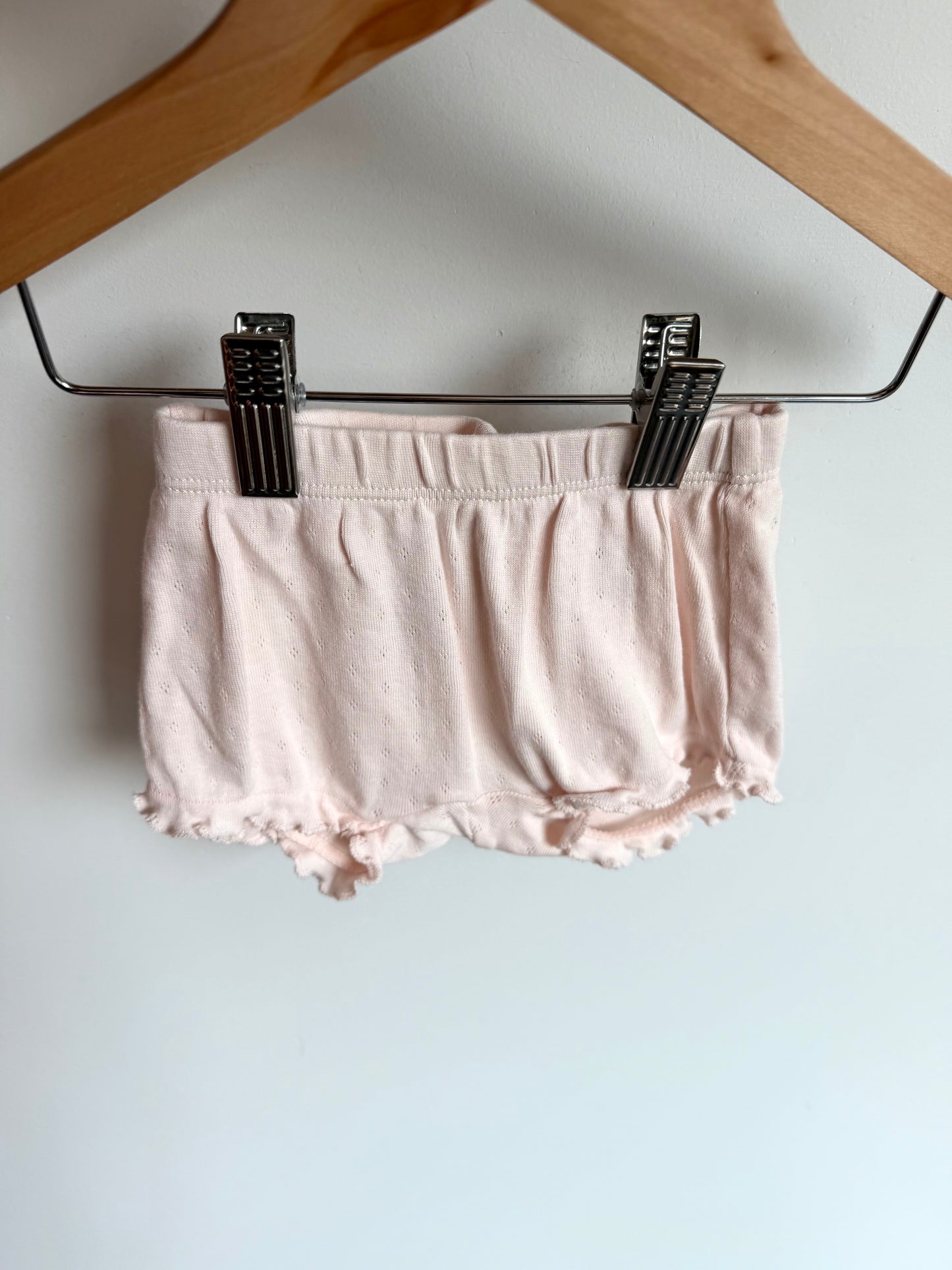 H&M Eyelet Blush Bubble Shorts / 2-4m