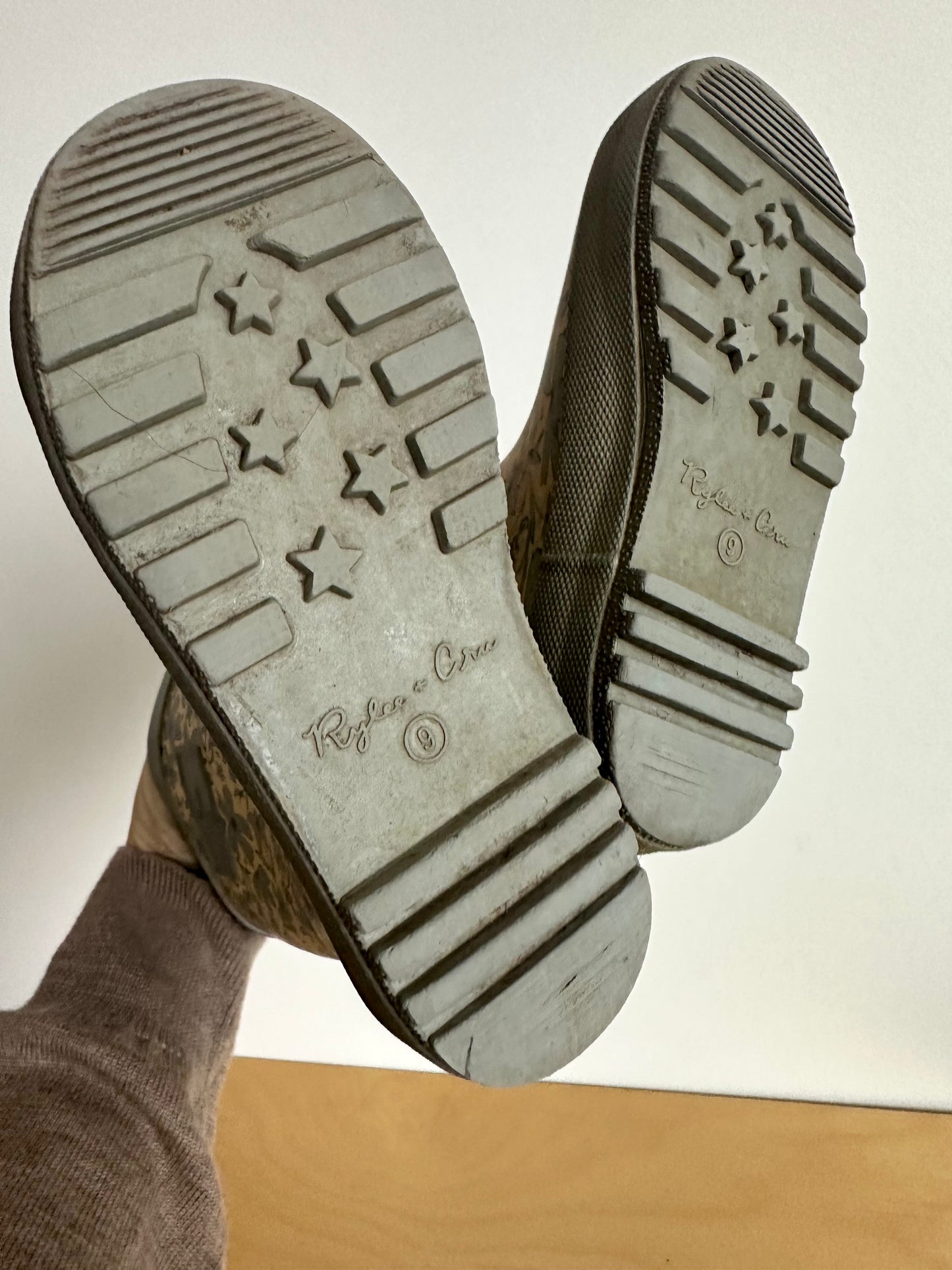 Rylee & Crew Floral Boots / 9 Toddler