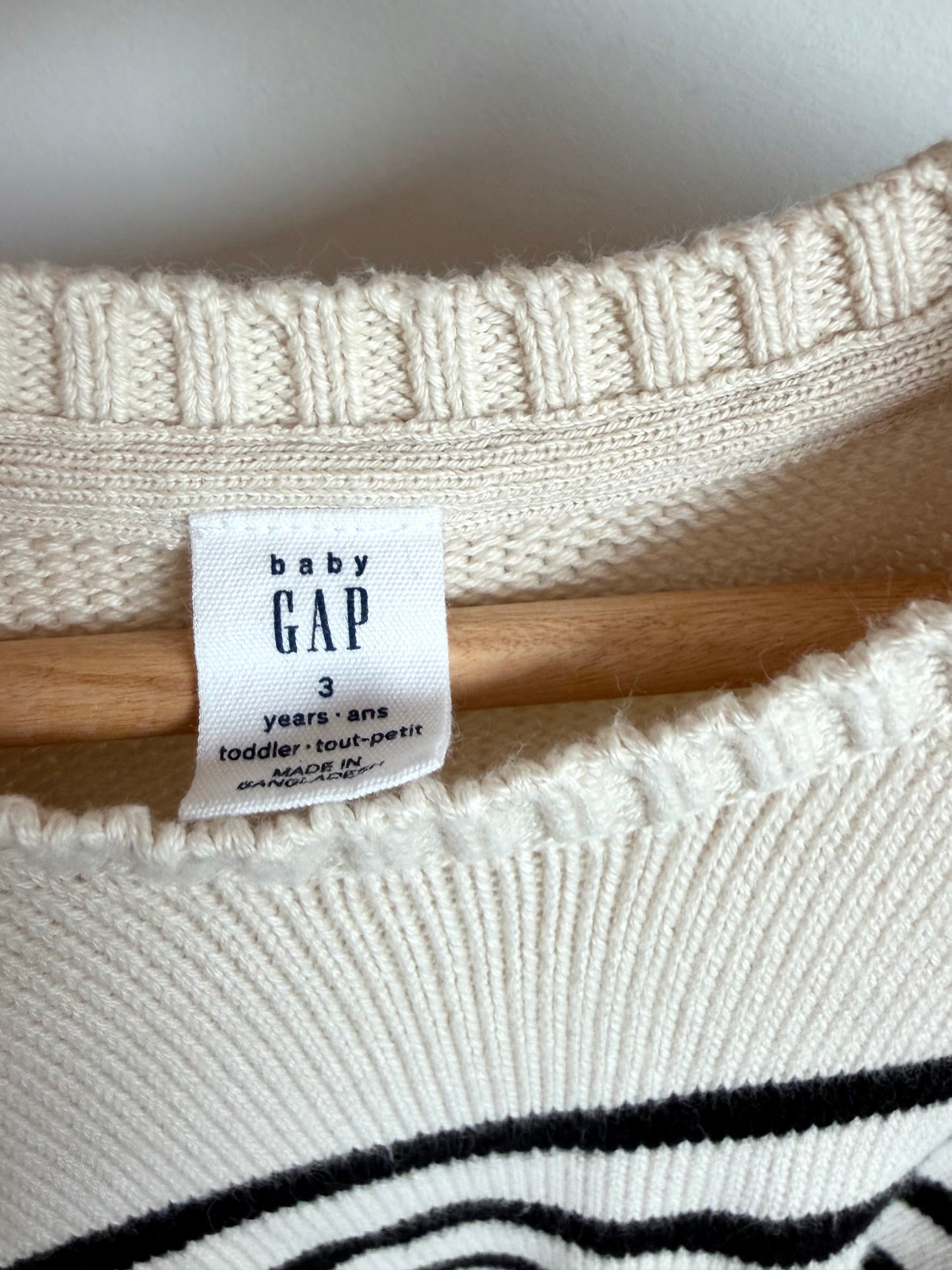 Gap Navy Striped Sweater / 3T