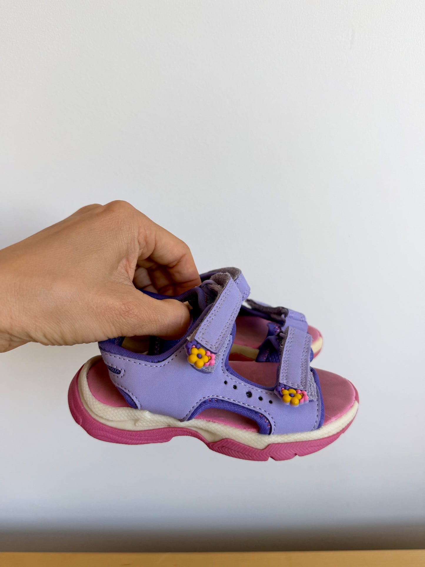 Purple Flower Sandals / Size 6 toddler