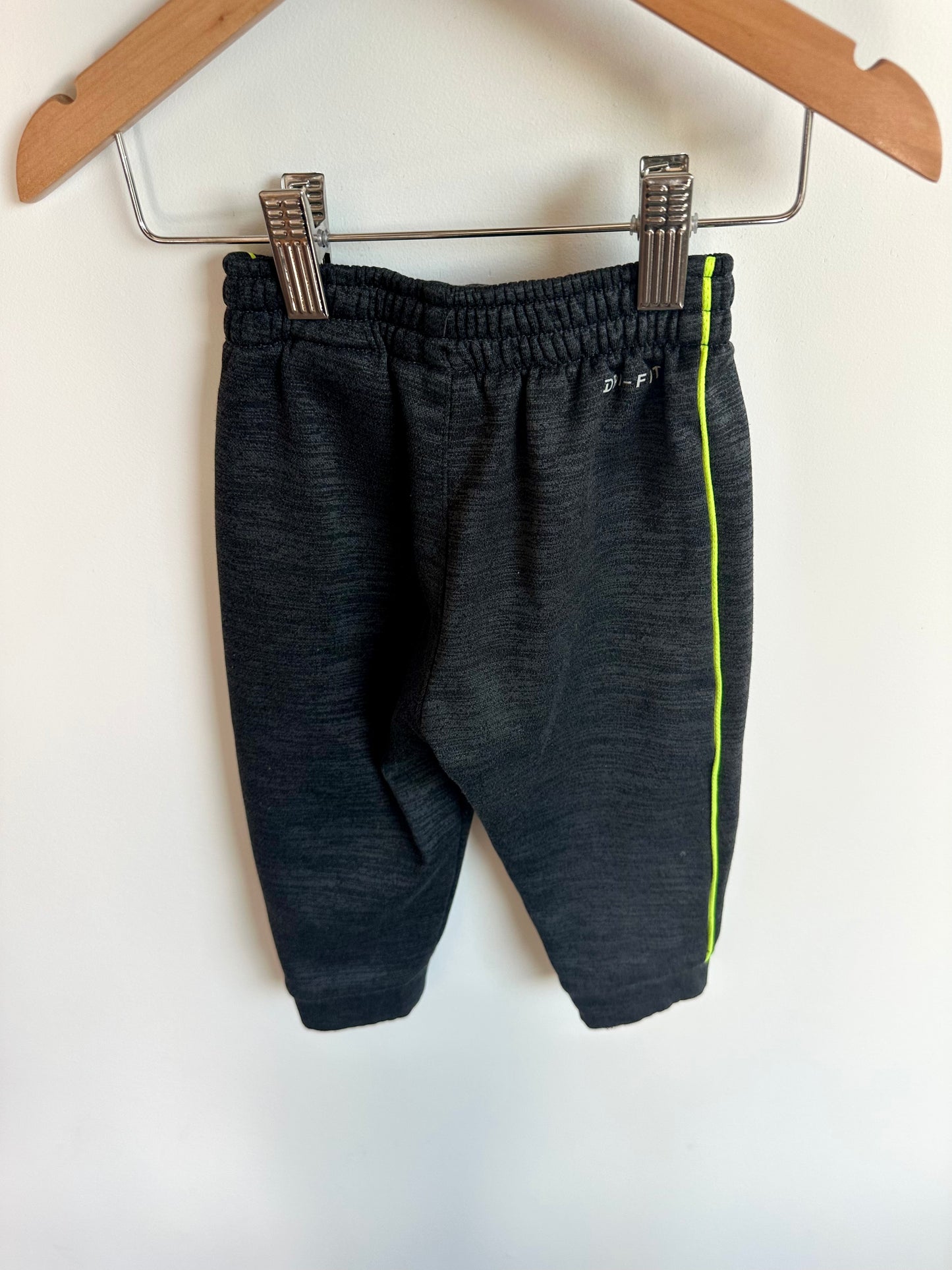 Nike Dri-Fit Joggers / 18m