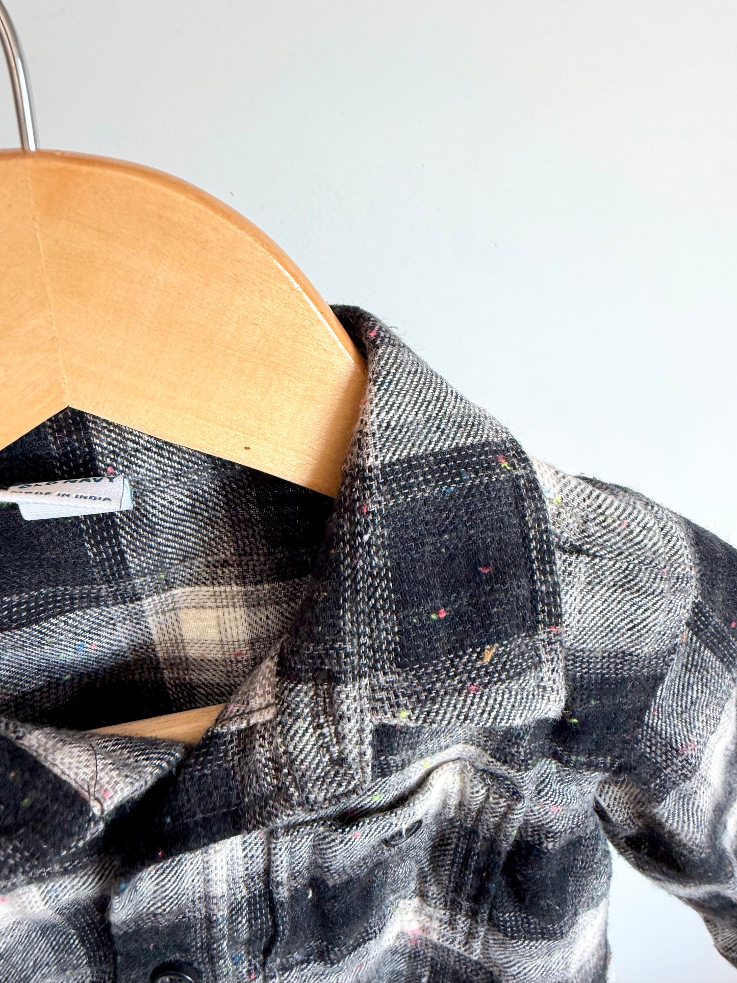 Grey Speckled Button Up / 12-18m