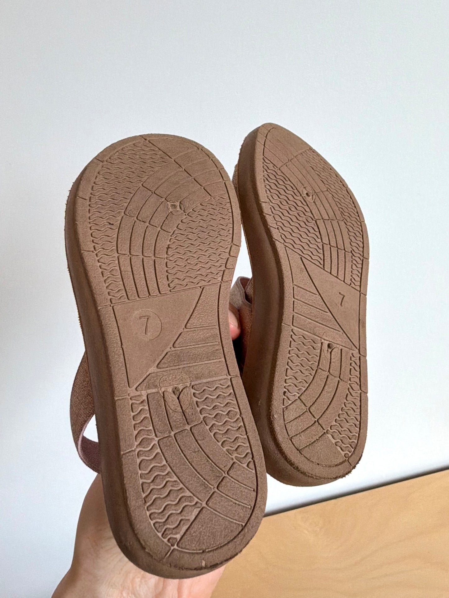 Sparkly Pink Strap Sandals / Size 7 Toddler