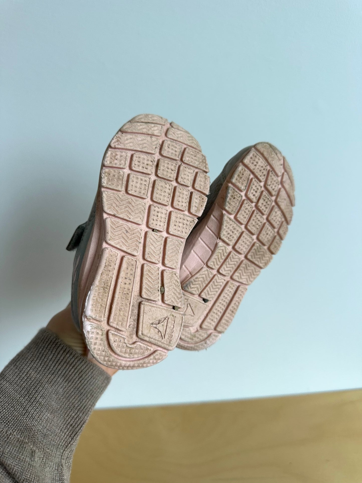 Grey and Pink Reebok Runners / Size 5 Toddler