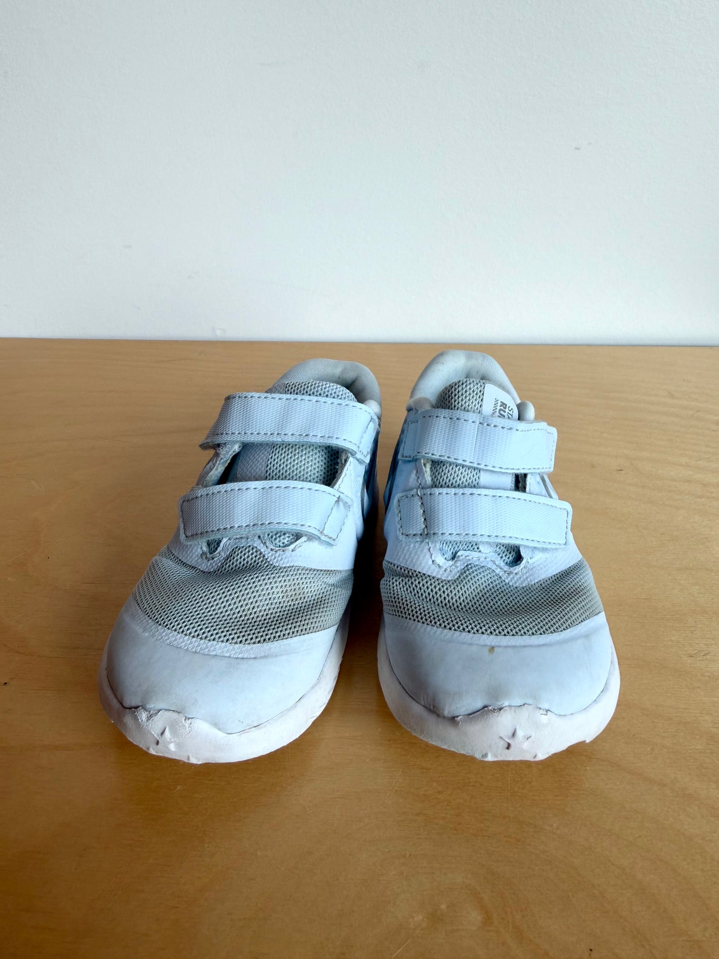 Nike Star Runner Shoes / Size 8 Toddler