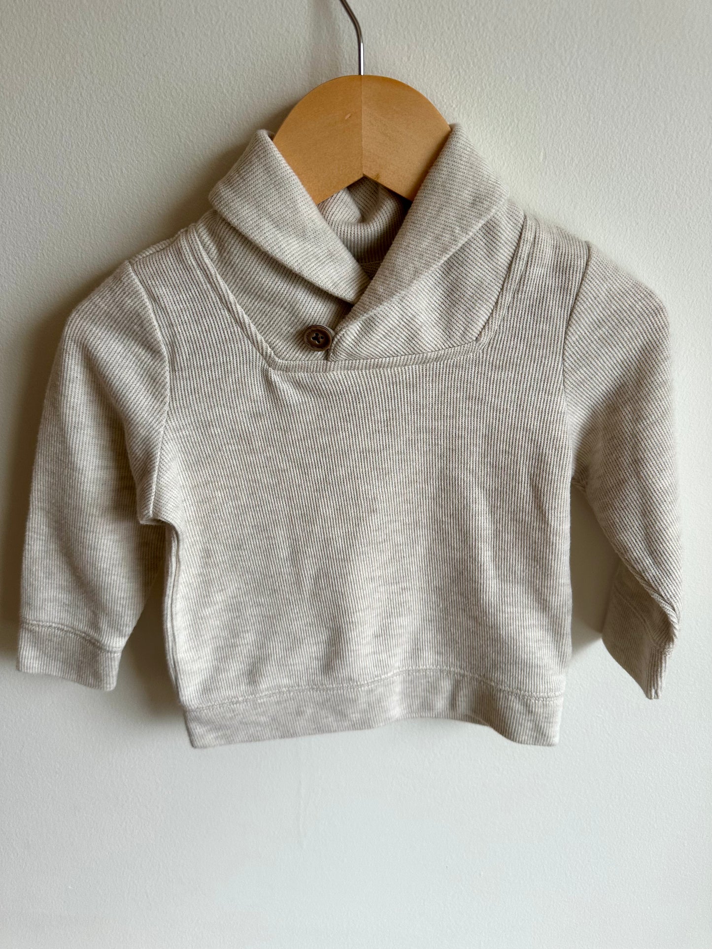 Soft Grey Sweater with Button / 18-24m