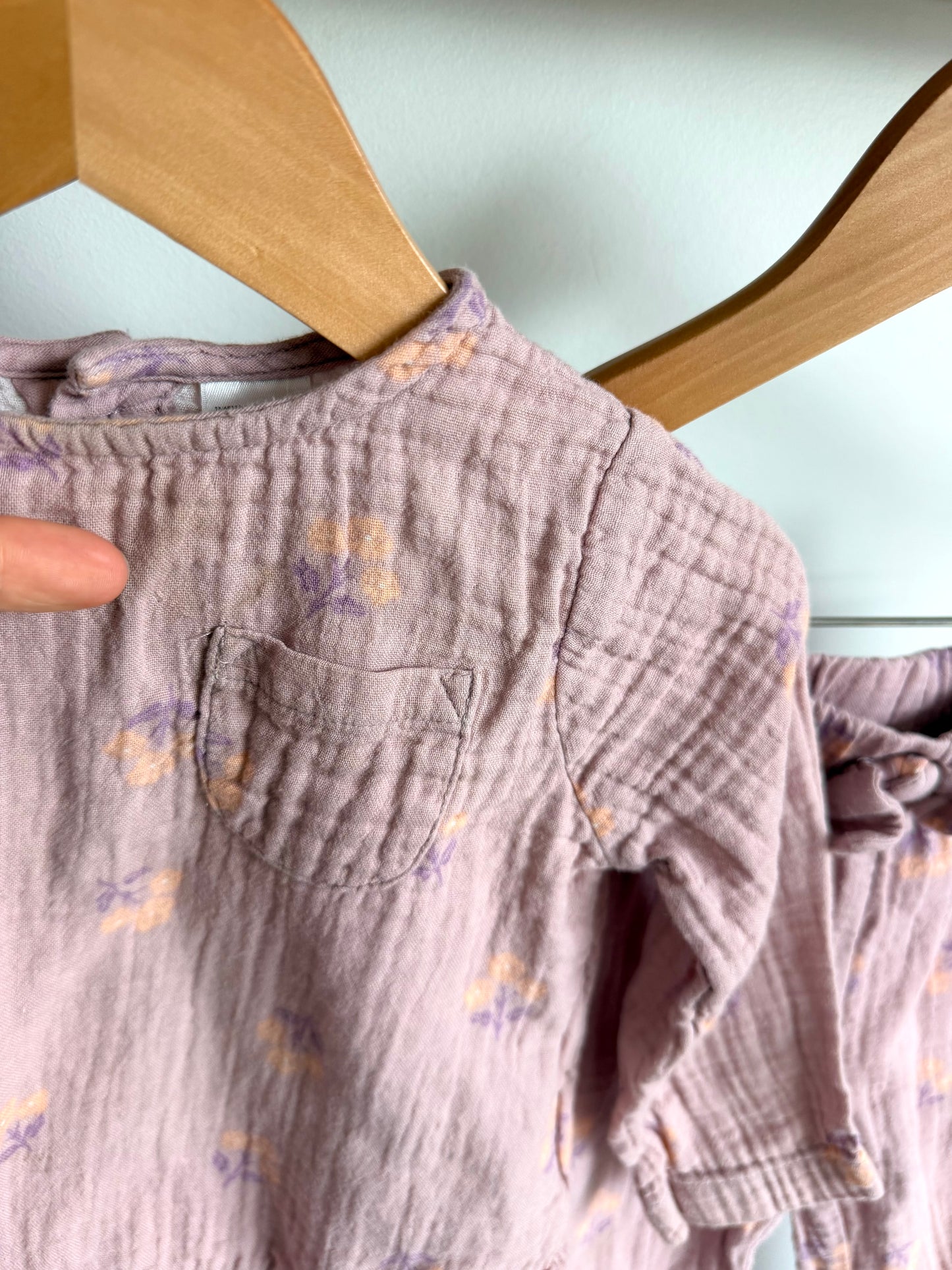 Mauve Floral Top + Pants Set (PLAY) / 18m (No Shipping)