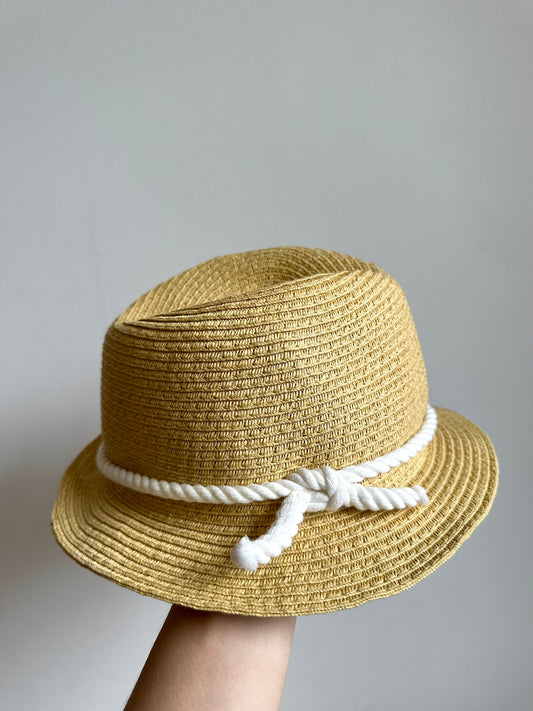 Oshkosh Sun Hat/ 2-4T (No Shipping)