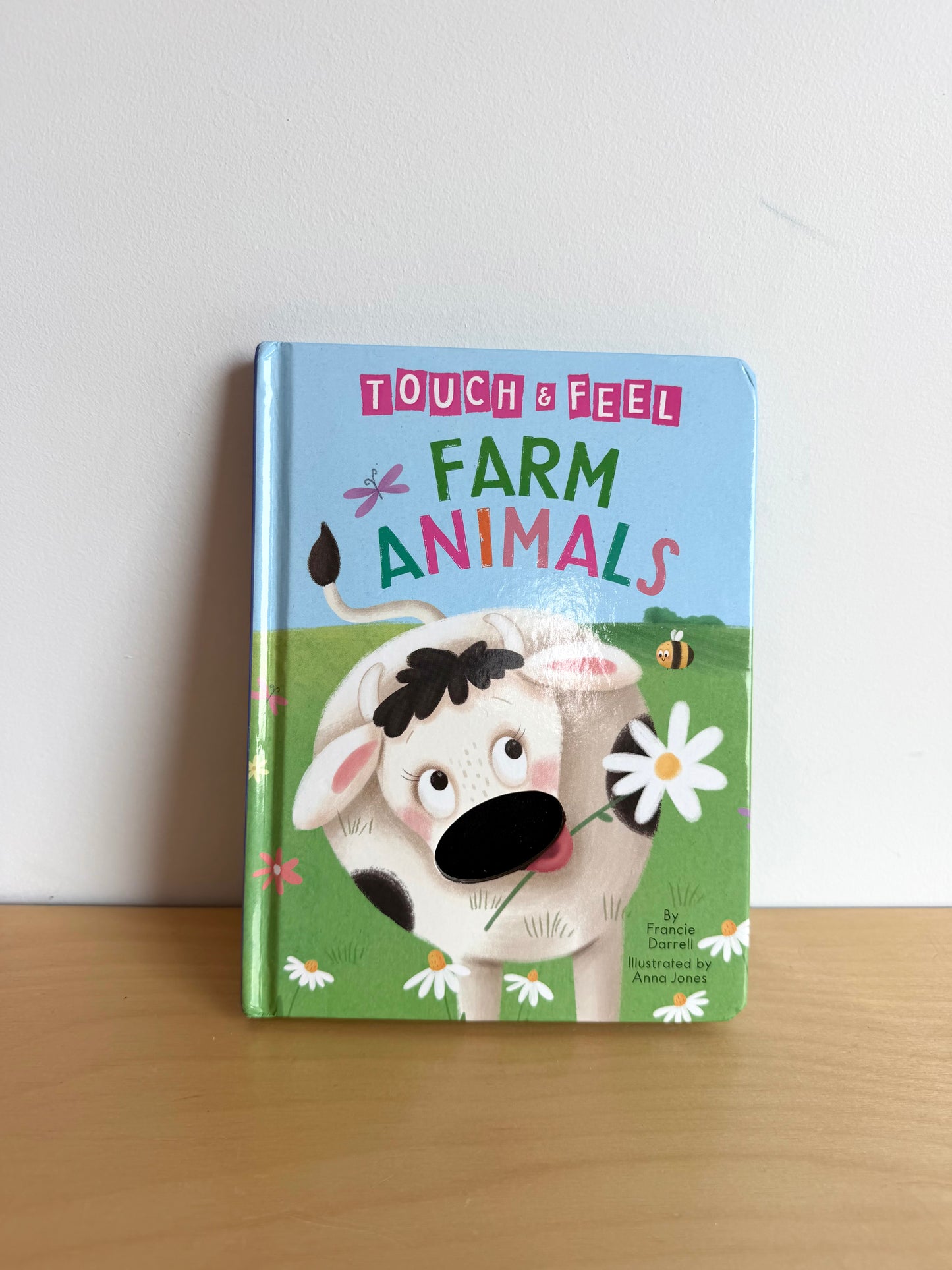 Touch & Feel Farm Animals Book / 0-3 years