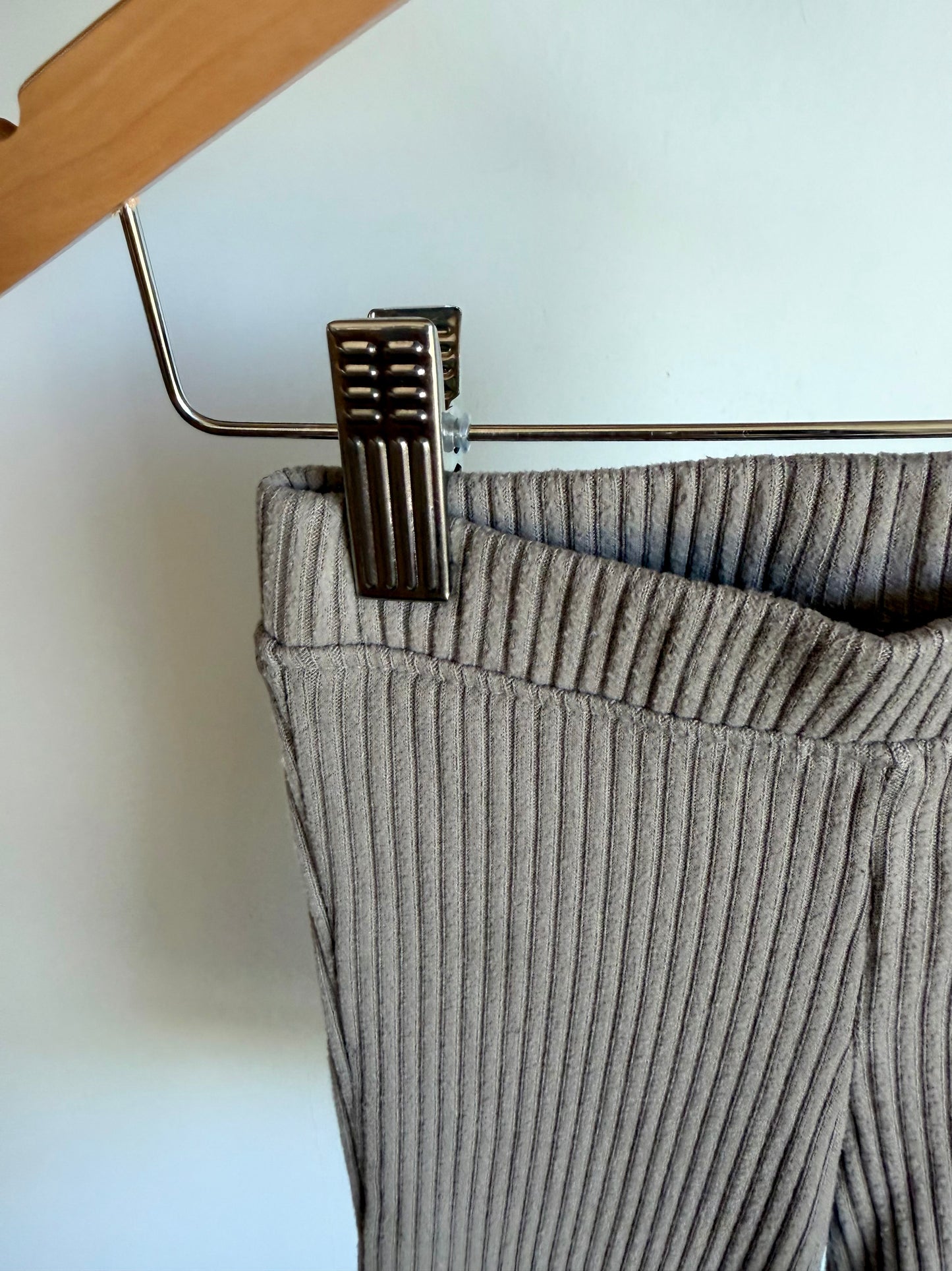 Taupe Ribbed Pants / 18m
