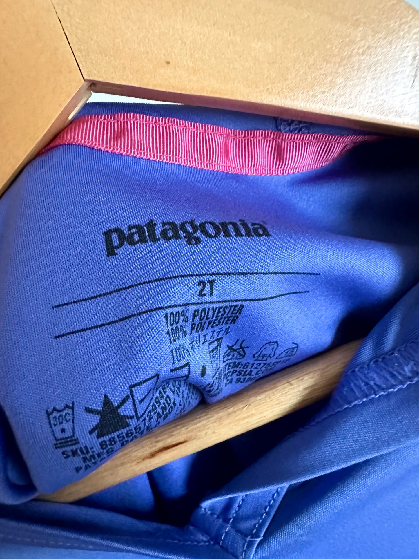 Patagonia Ruffle Button Hood Long Sleeve Top / 2T