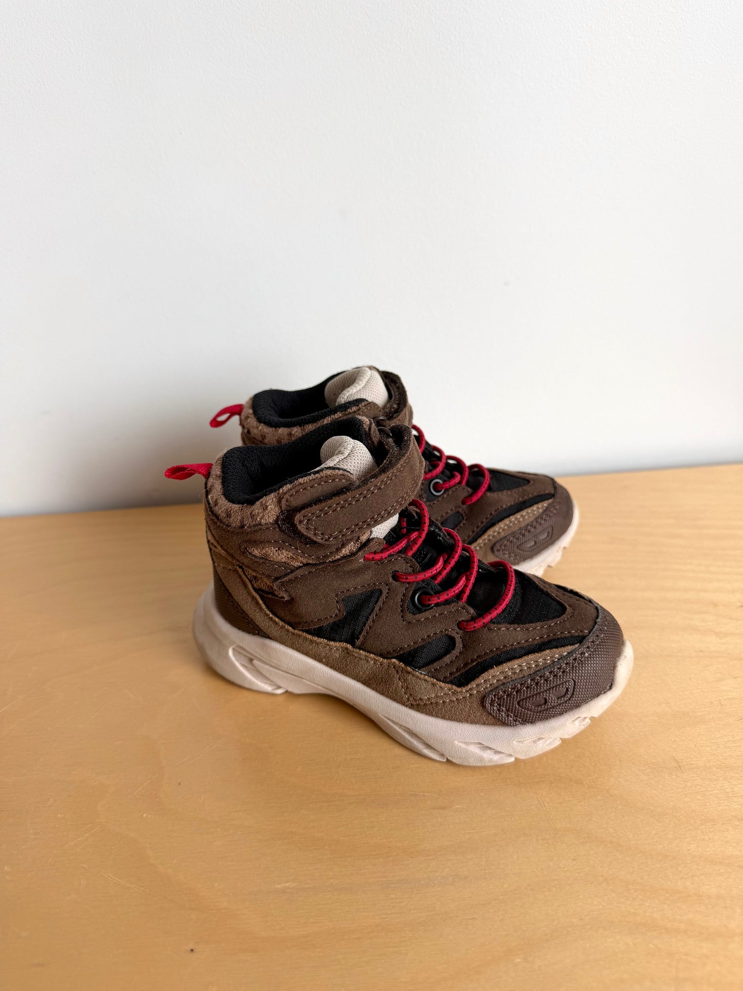 Brown High Top Shoes / Size 9 Toddler