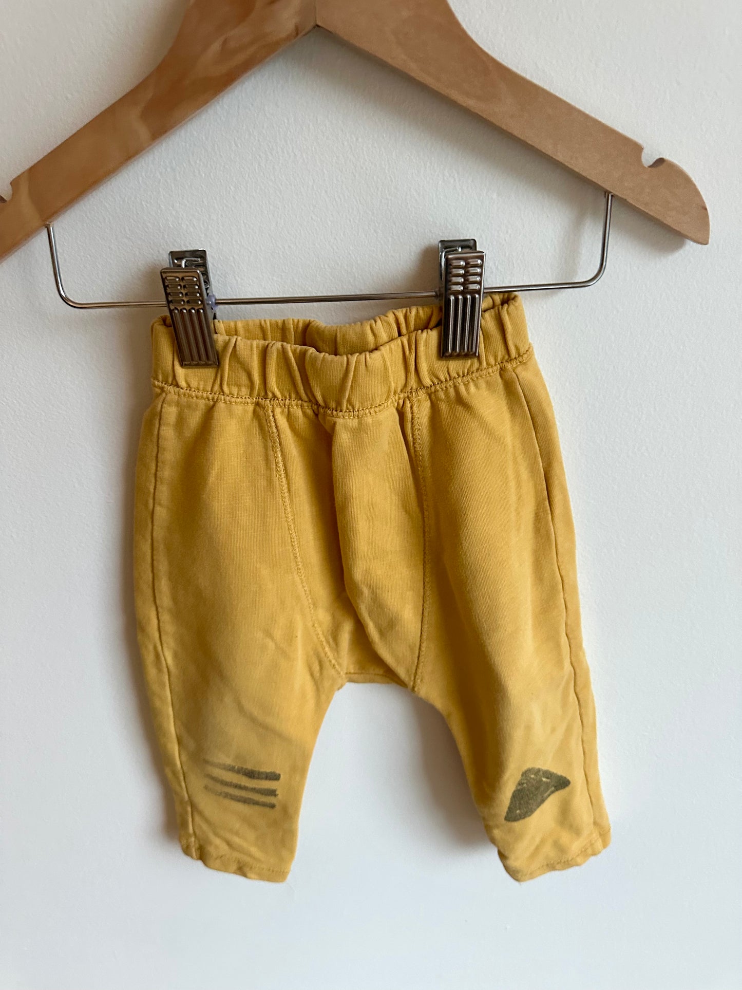 Zara Yellow Pants with Leg Symbols / 9-12m