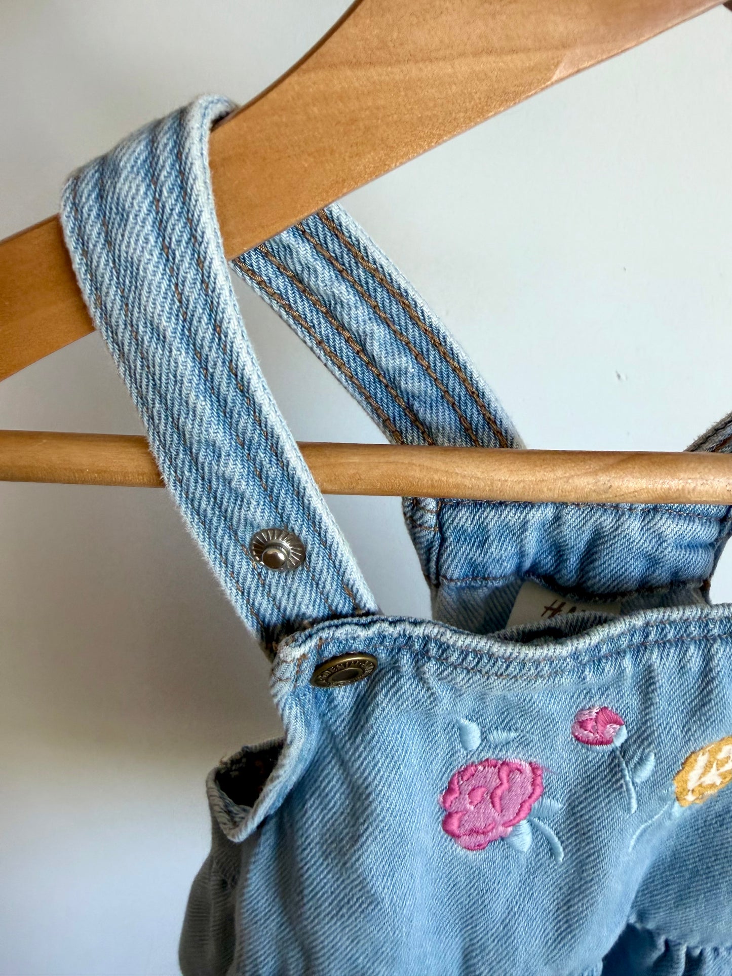 H&M Denim Floral Overall Dress/ 9-12m