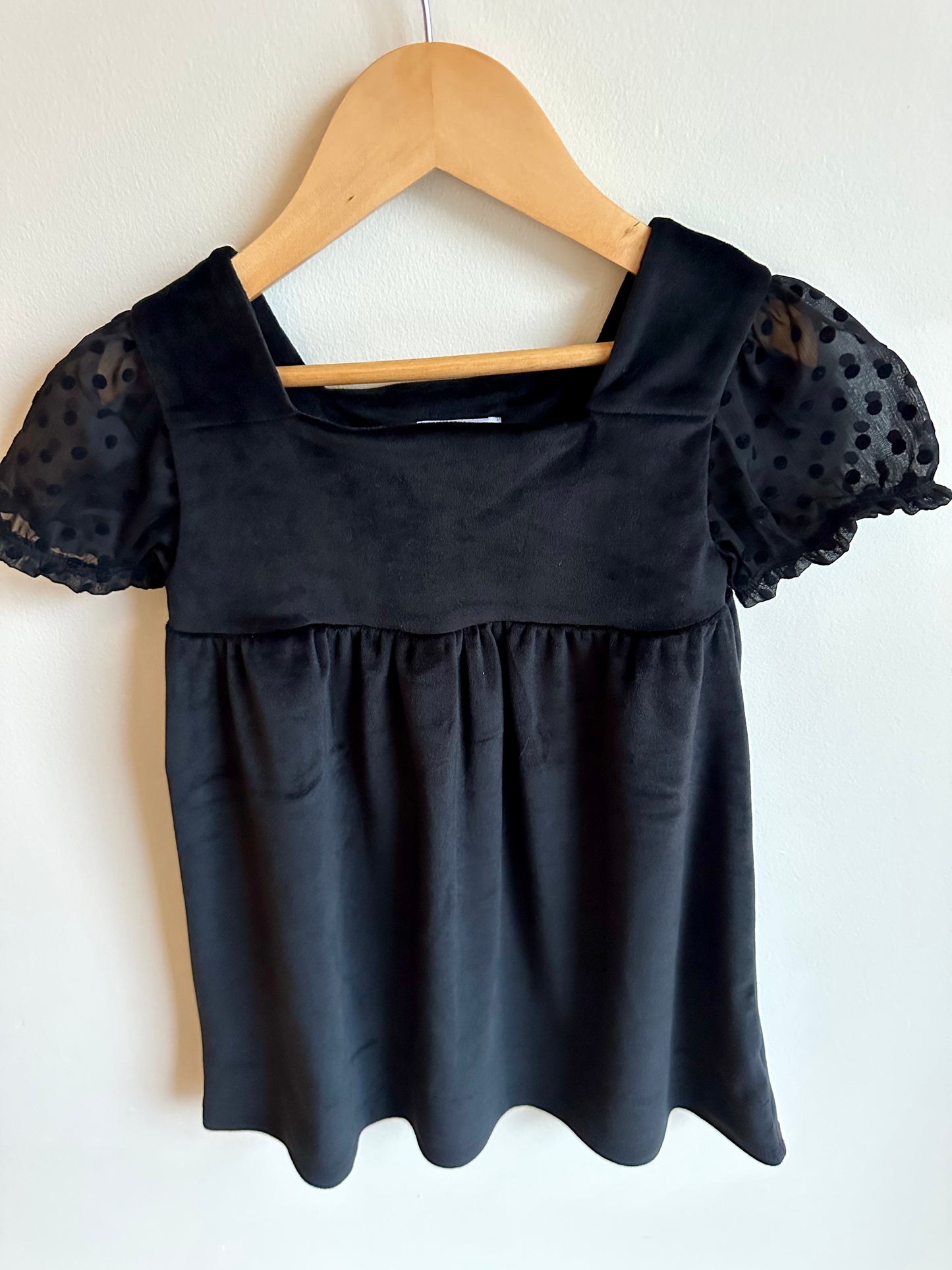 Black Polka Dot Sleeve Formal Dress / 4T