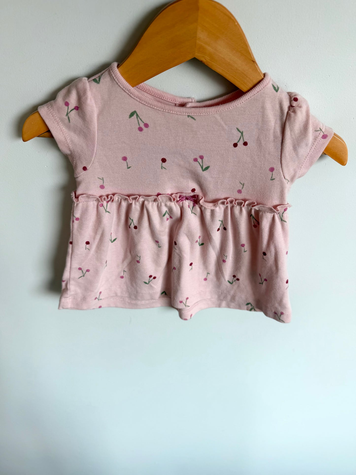Cherry Ruffle Middle Top / 3-6m