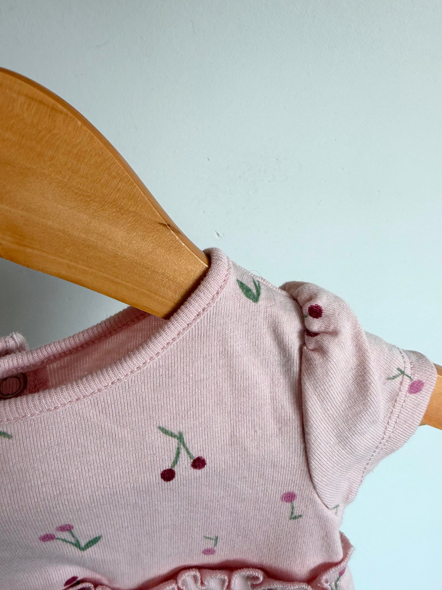 Cherry Ruffle Middle Top / 3-6m