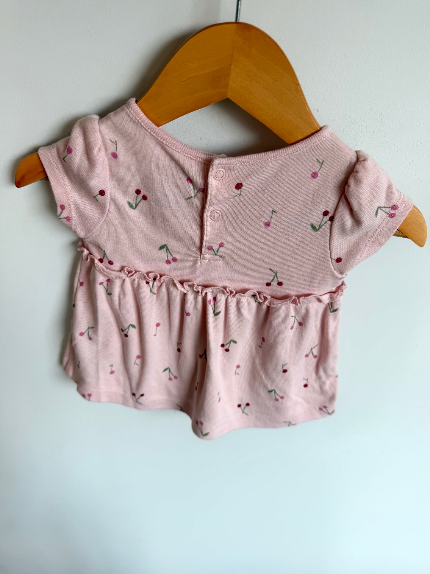 Cherry Ruffle Middle Top / 3-6m