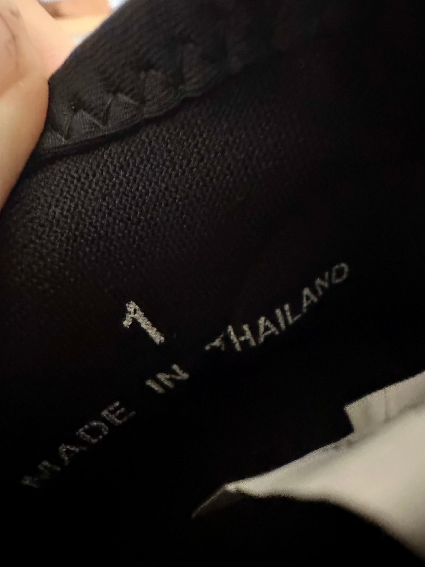 Body Glove Black Water Shoes / Size 4-5 Toddler