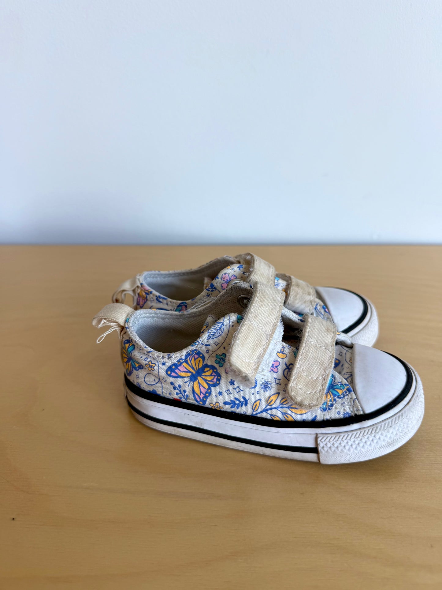 Converse Floral Butterfly Velcro Shoes / Size 5 Toddler