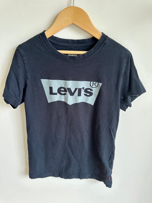 Levi's Black T-Shirt / 10-12 years (lg)