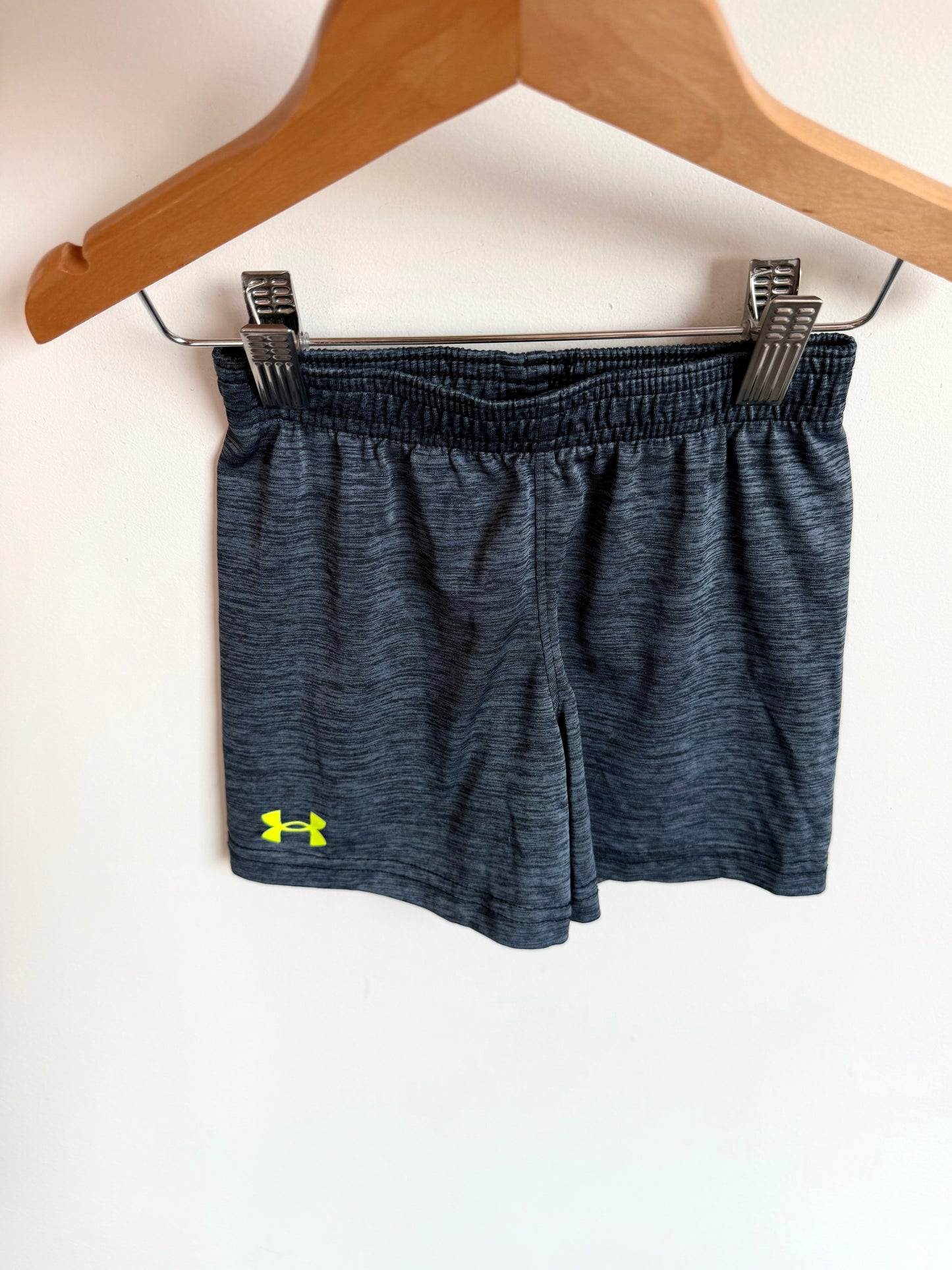 Under Armour Grey Logo Shorts / 2T