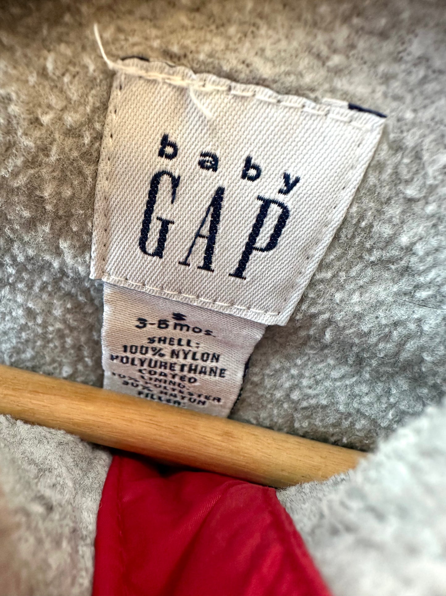 Red Gap Vest / 3-6m