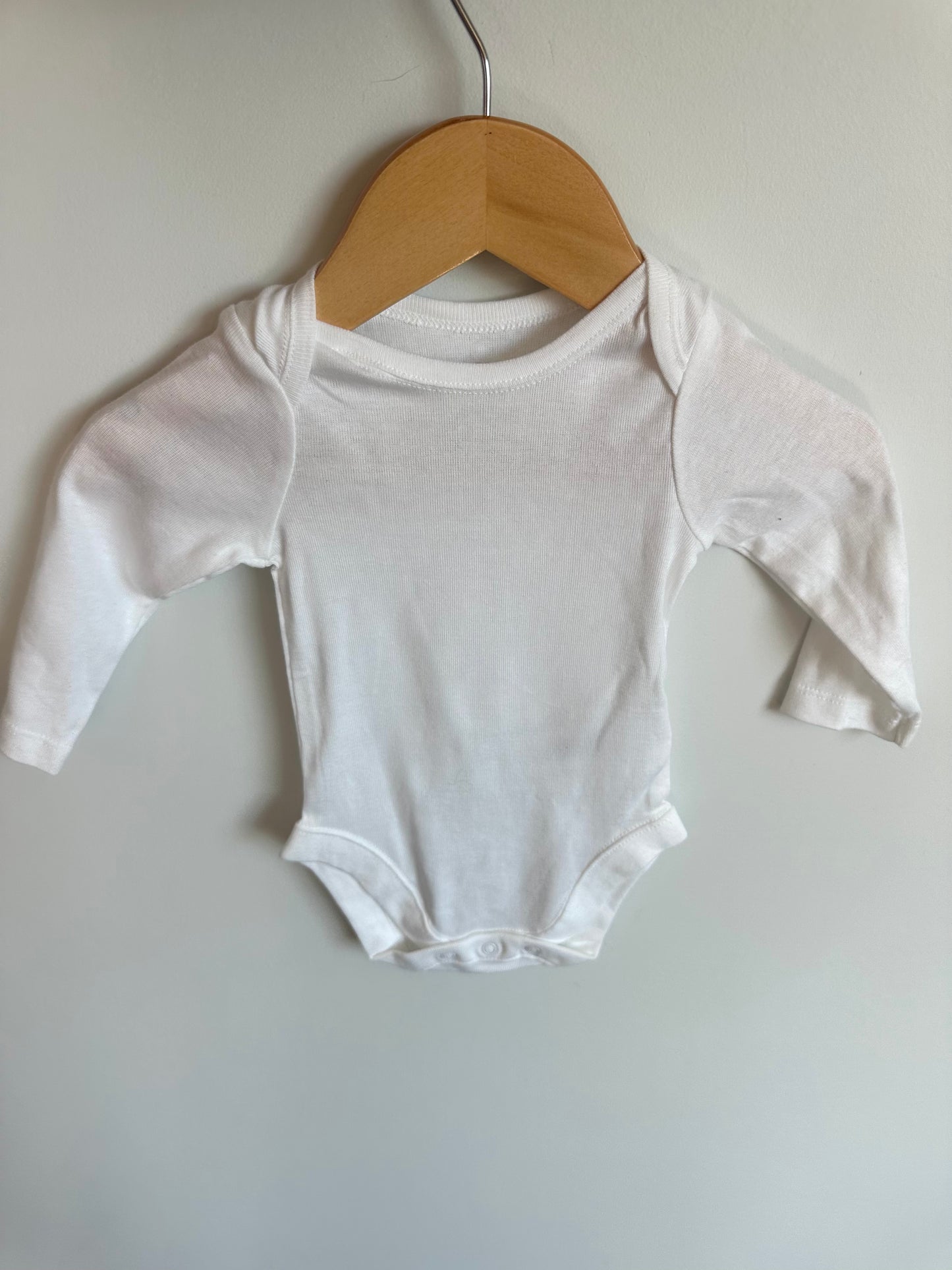 White Long Sleeve Bodysuit / 0-3m