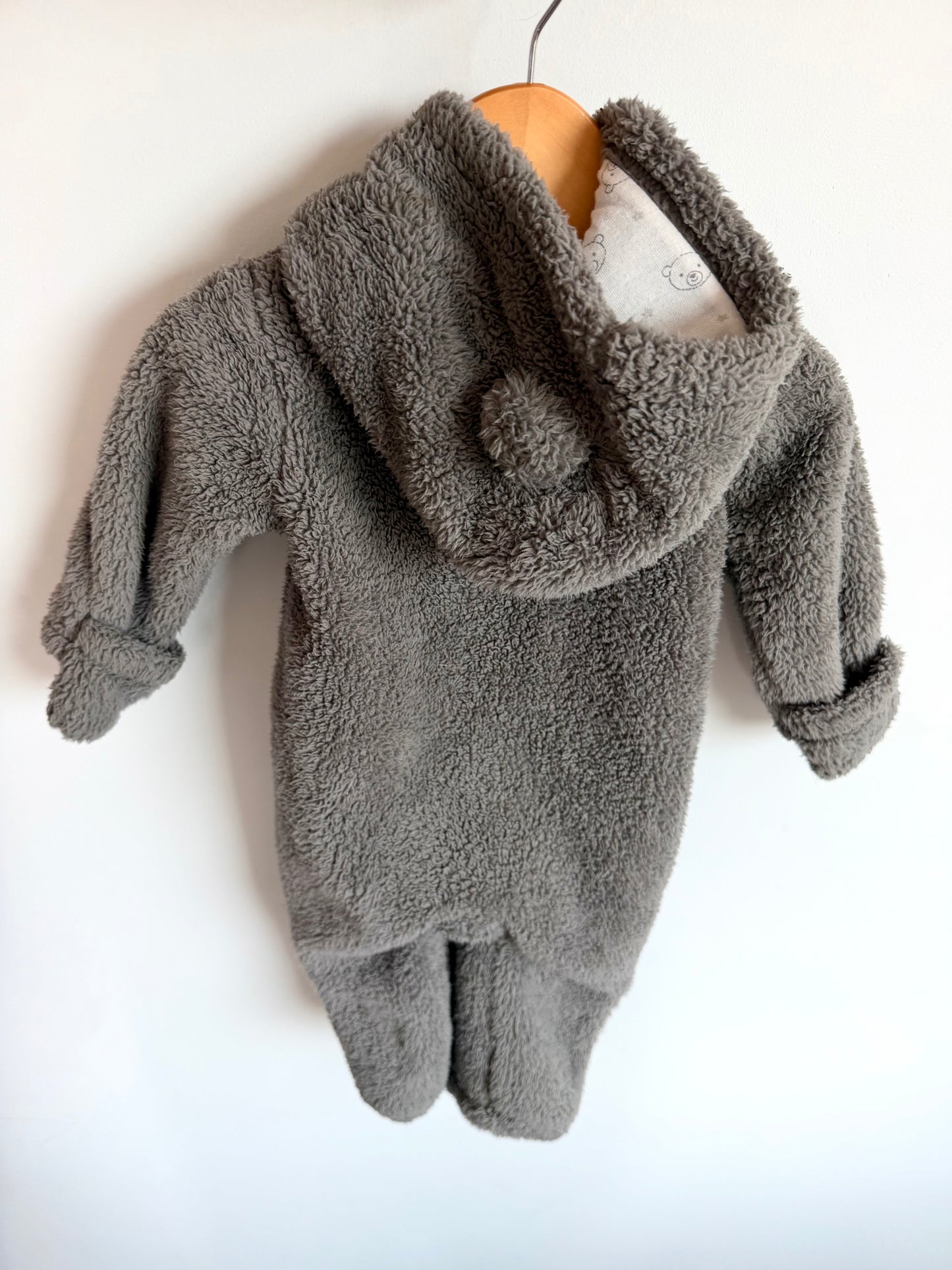 Bear Fuzzy Fold Over Hands Bunting Suit / 9m
