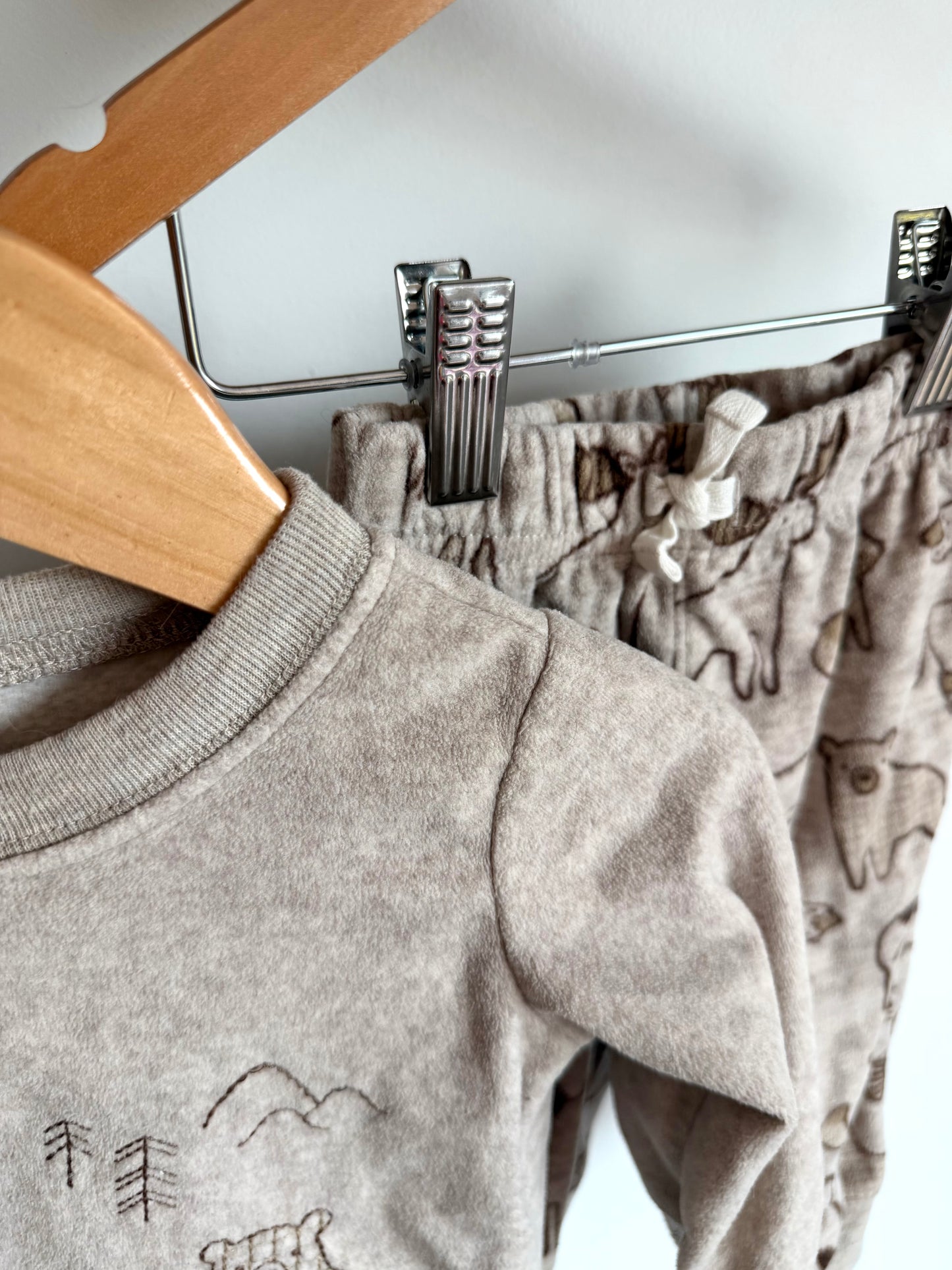 Stay Wild Sweater + Pants Set / 12m