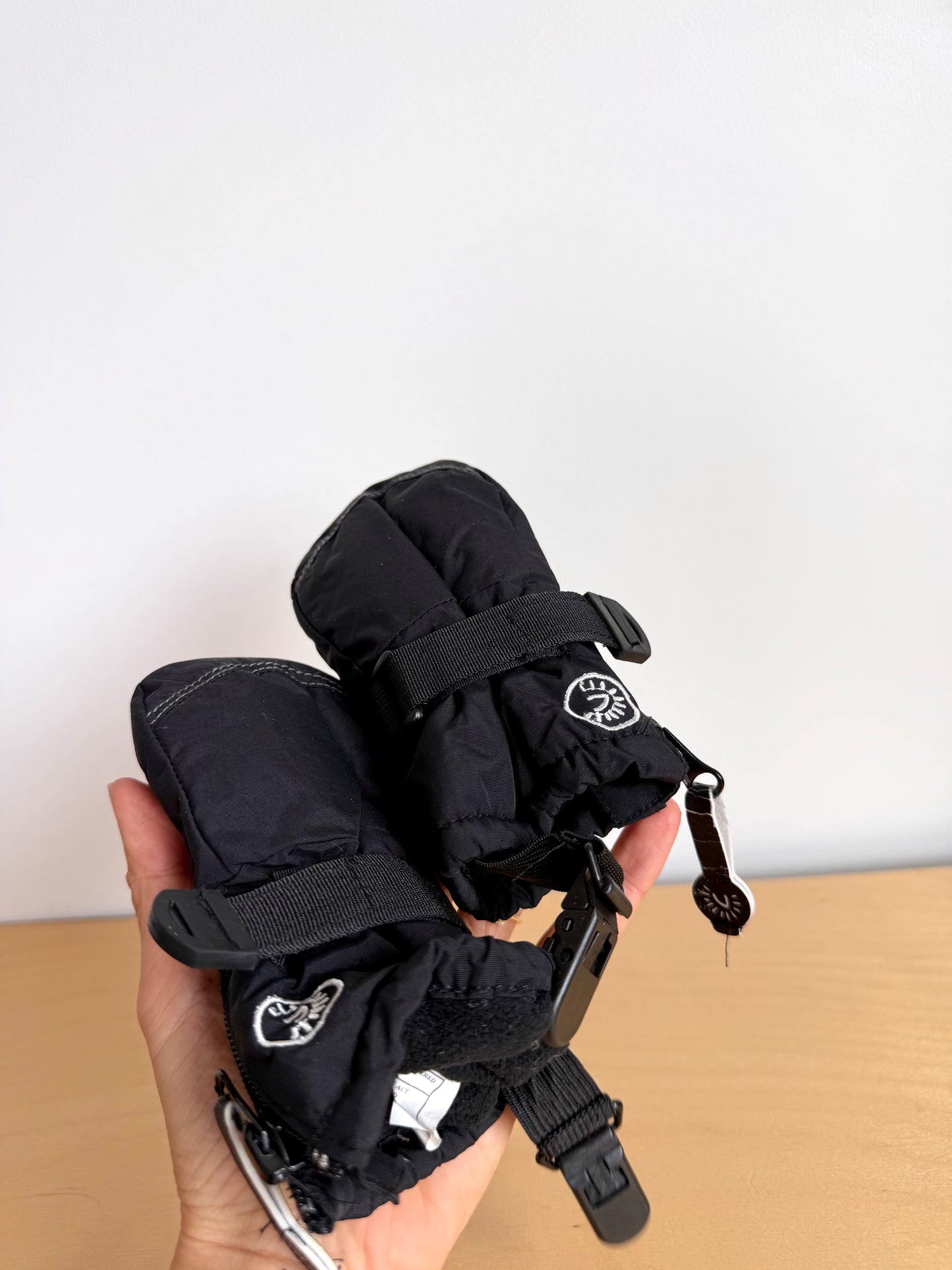 CaliKids Black Fleece Lined Mittens / 12-24m