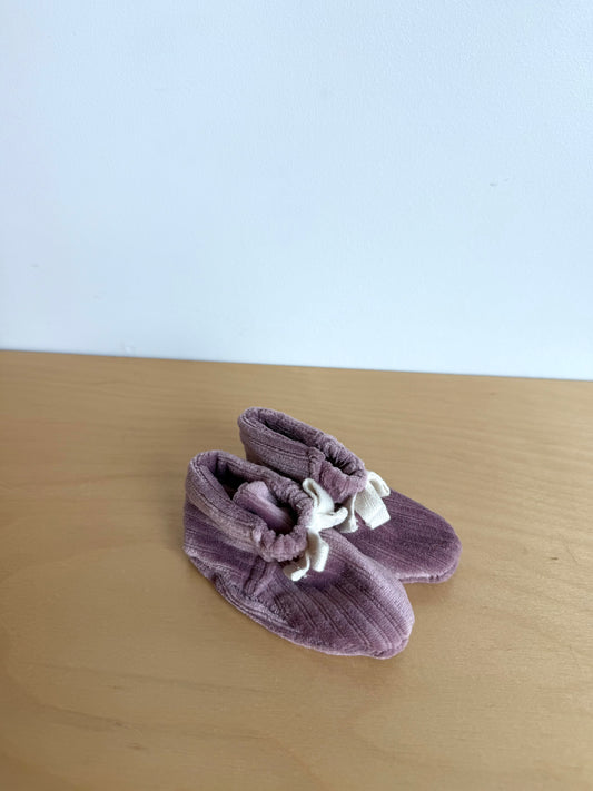 Mauve Slippers / 0-3m?