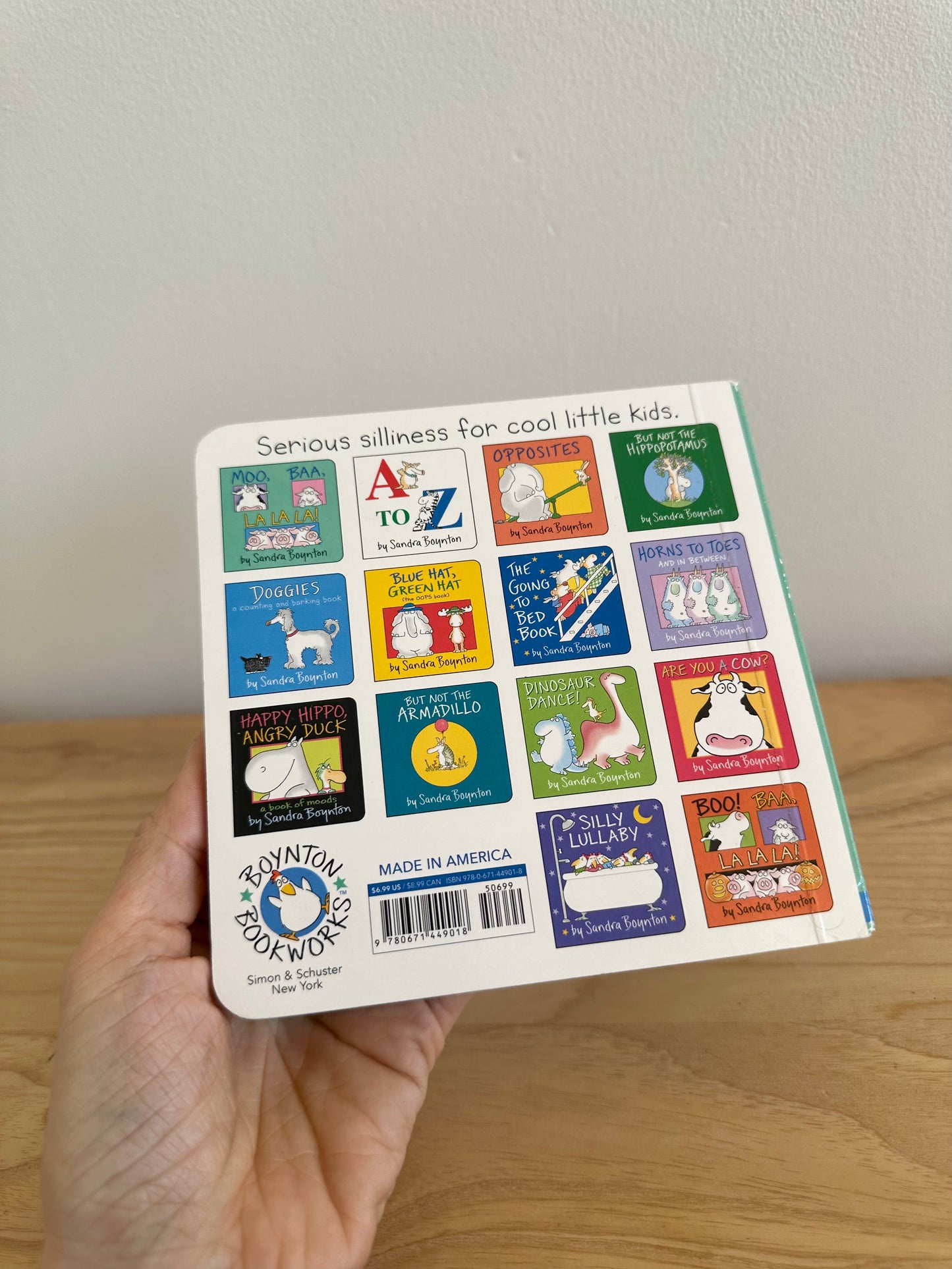 Moo, Baa, La La La Board Book / 0-3 years